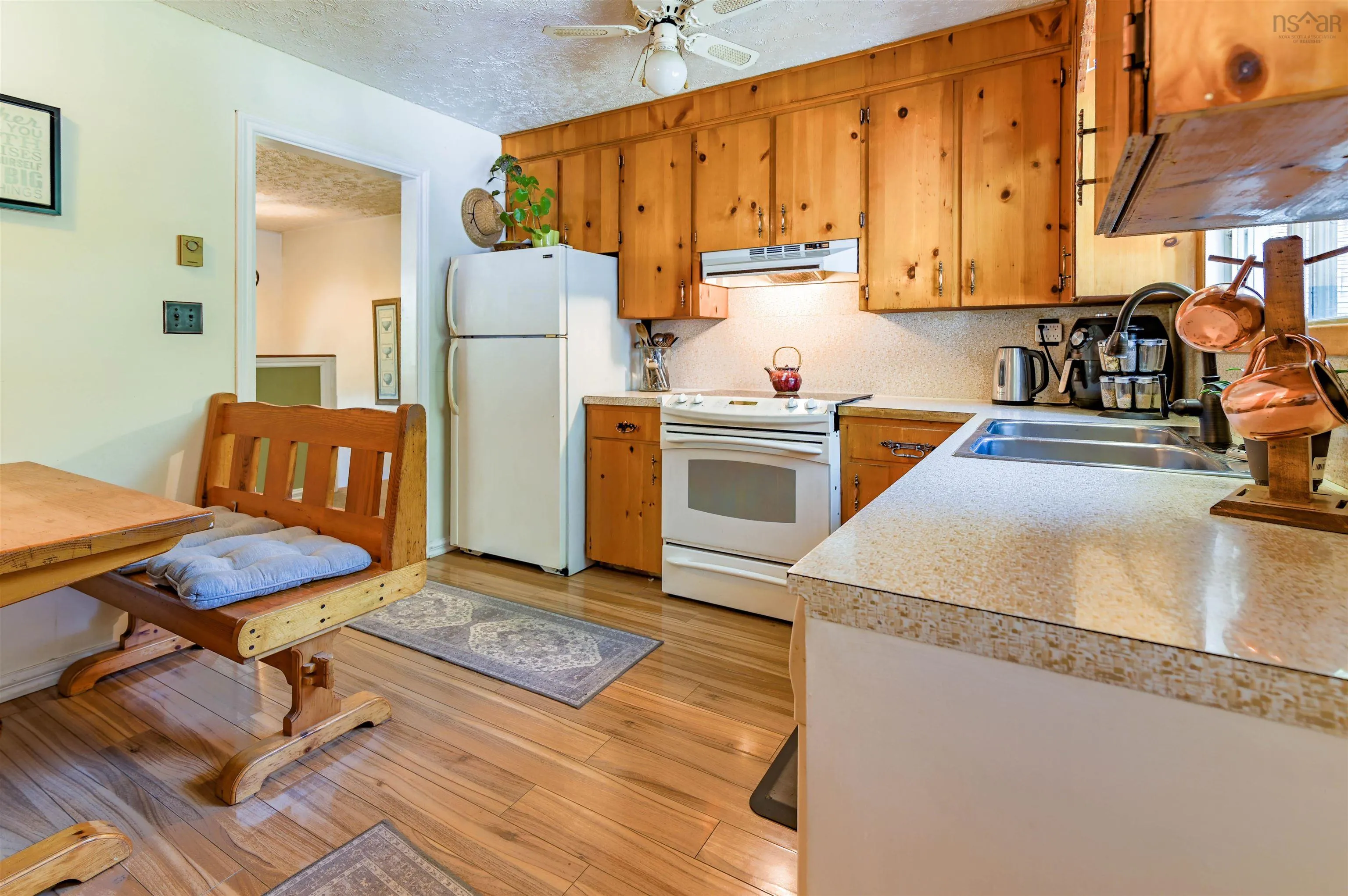 1353 Pinecrest Drive, Coldbrook, NS B0P 1J0, 6 Bedrooms Bedrooms, ,2 BathroomsBathrooms,Residential,For Sale,Pinecrest Drive,202518668