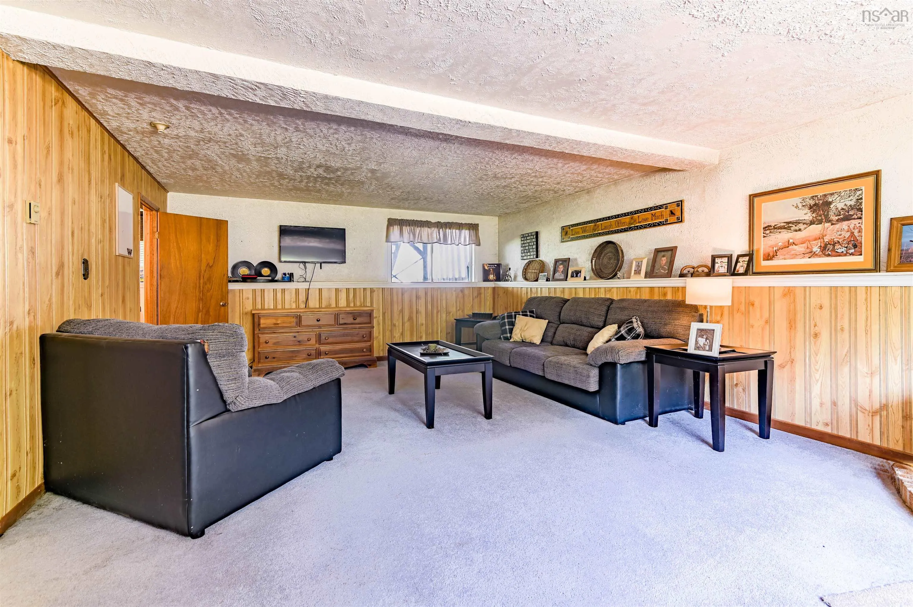 1353 Pinecrest Drive, Coldbrook, NS B0P 1J0, 6 Bedrooms Bedrooms, ,2 BathroomsBathrooms,Residential,For Sale,Pinecrest Drive,202518668