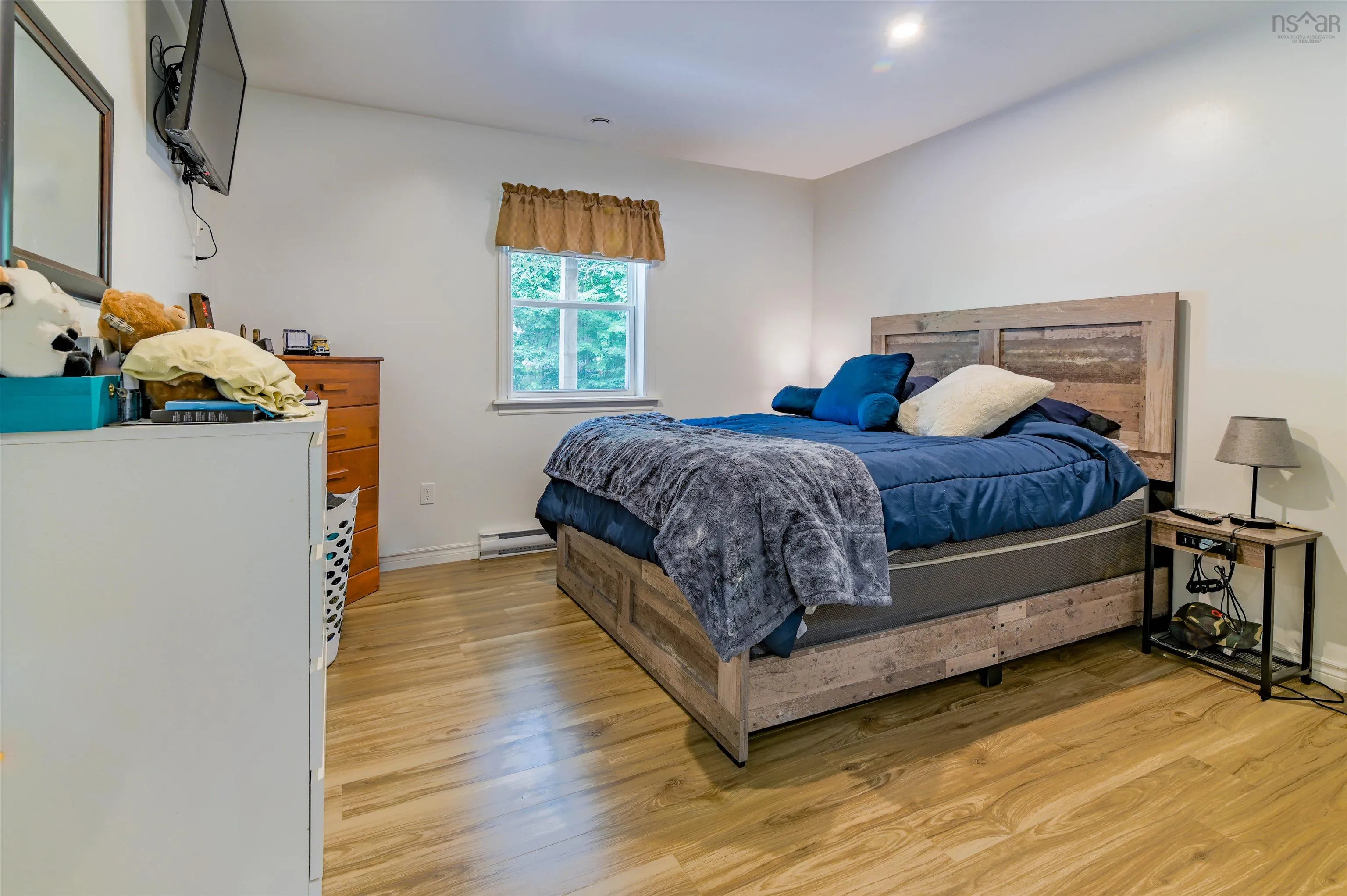 1353 Pinecrest Drive, Coldbrook, NS B0P 1J0, 6 Bedrooms Bedrooms, ,2 BathroomsBathrooms,Residential,For Sale,Pinecrest Drive,202518668