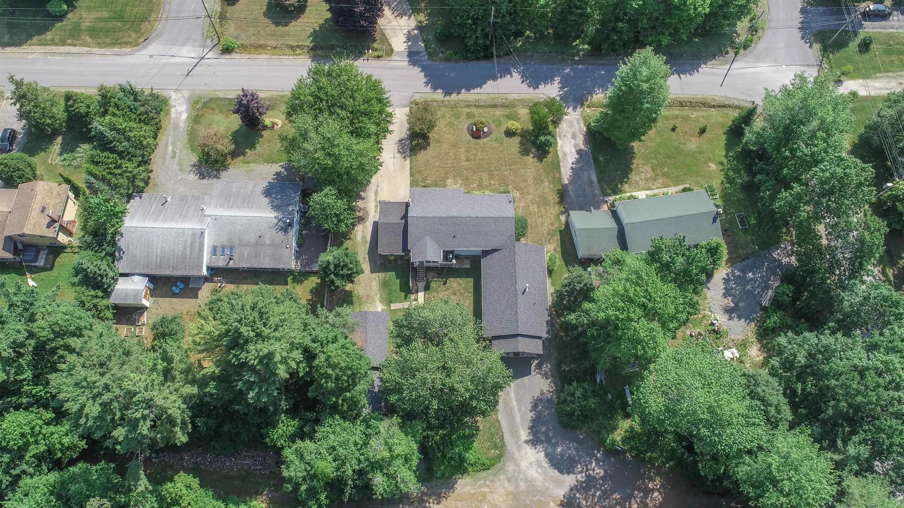 1353 Pinecrest Drive, Coldbrook, NS B0P 1J0, 6 Bedrooms Bedrooms, ,2 BathroomsBathrooms,Residential,For Sale,Pinecrest Drive,202518668