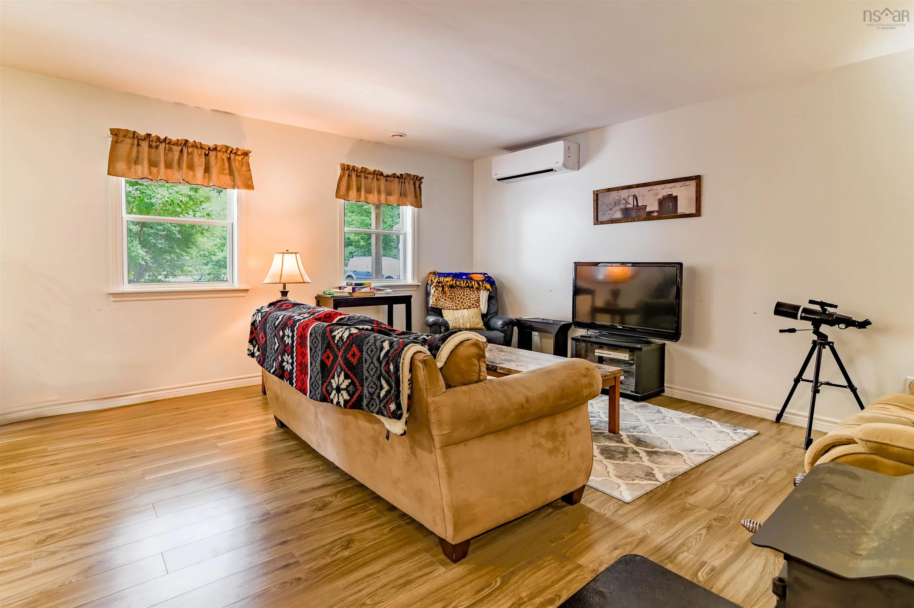 1353 Pinecrest Drive, Coldbrook, NS B0P 1J0, 6 Bedrooms Bedrooms, ,2 BathroomsBathrooms,Residential,For Sale,Pinecrest Drive,202518668