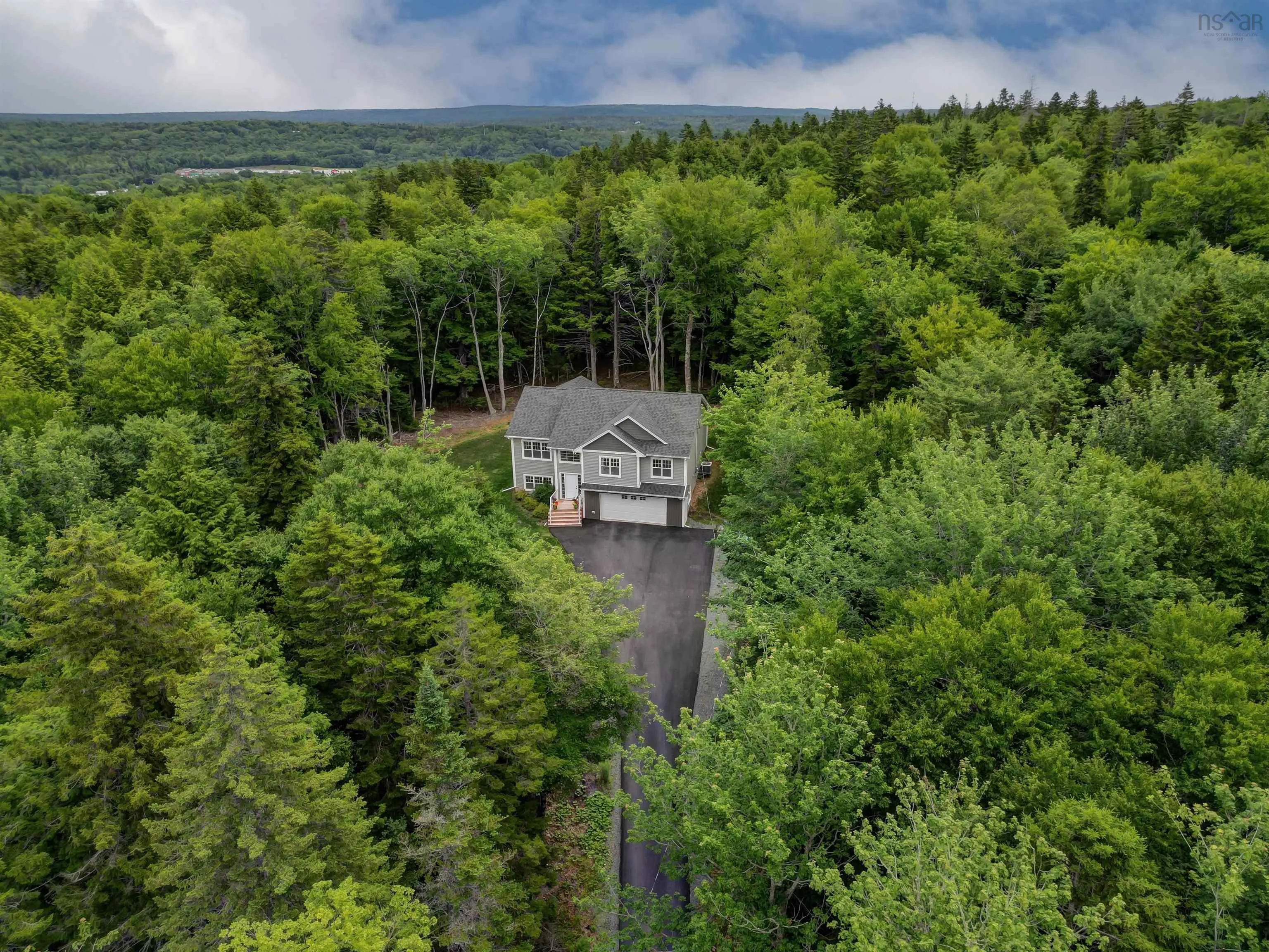 83 Talisman Drive, Fall River, NS B2T 1E8, 4 Bedrooms Bedrooms, ,3 BathroomsBathrooms,Residential,For Sale,Talisman,202517567