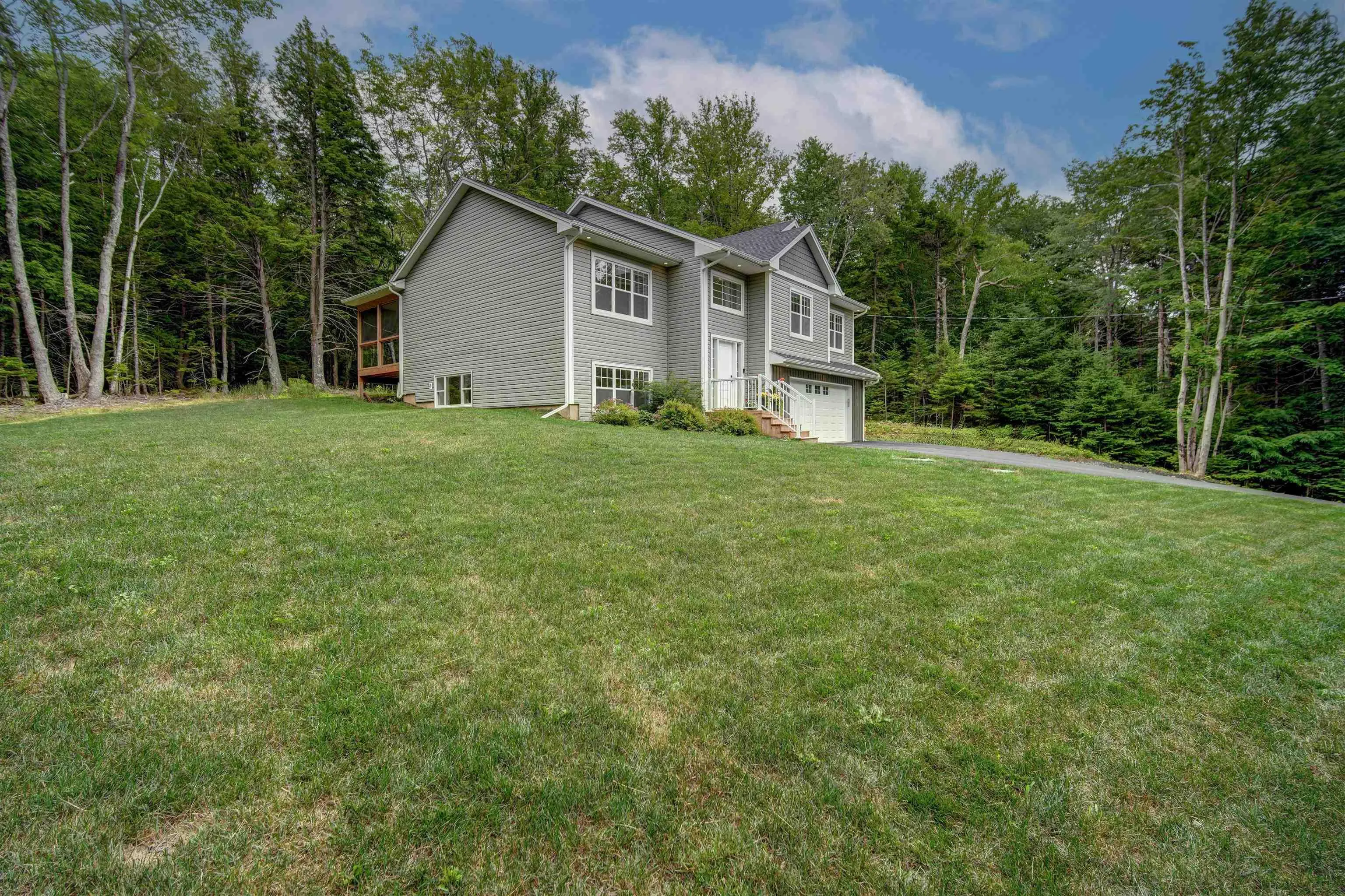 83 Talisman Drive, Fall River, NS B2T 1E8, 4 Bedrooms Bedrooms, ,3 BathroomsBathrooms,Residential,For Sale,Talisman,202517567