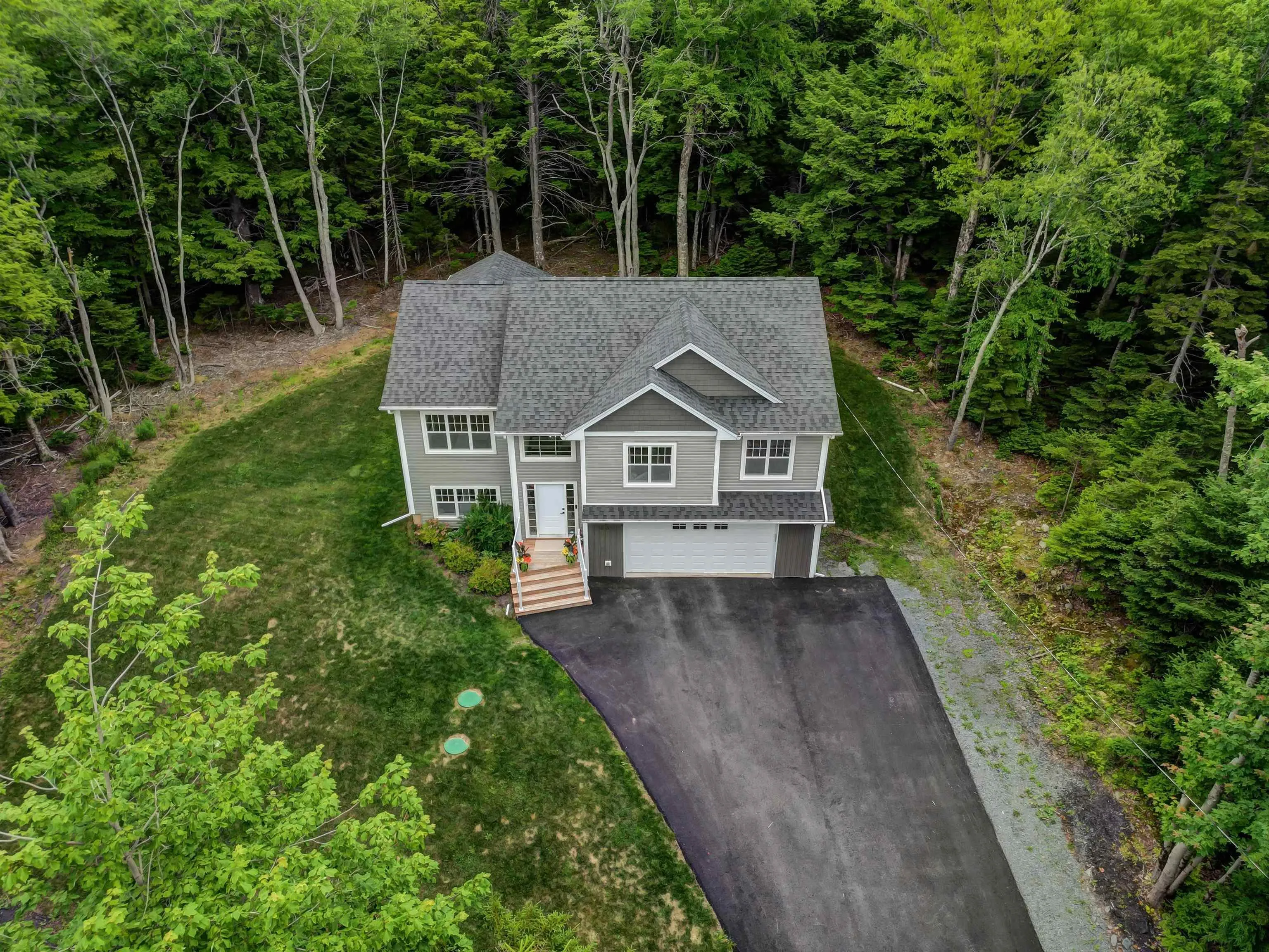 83 Talisman Drive, Fall River, NS B2T 1E8, 4 Bedrooms Bedrooms, ,3 BathroomsBathrooms,Residential,For Sale,Talisman,202517567