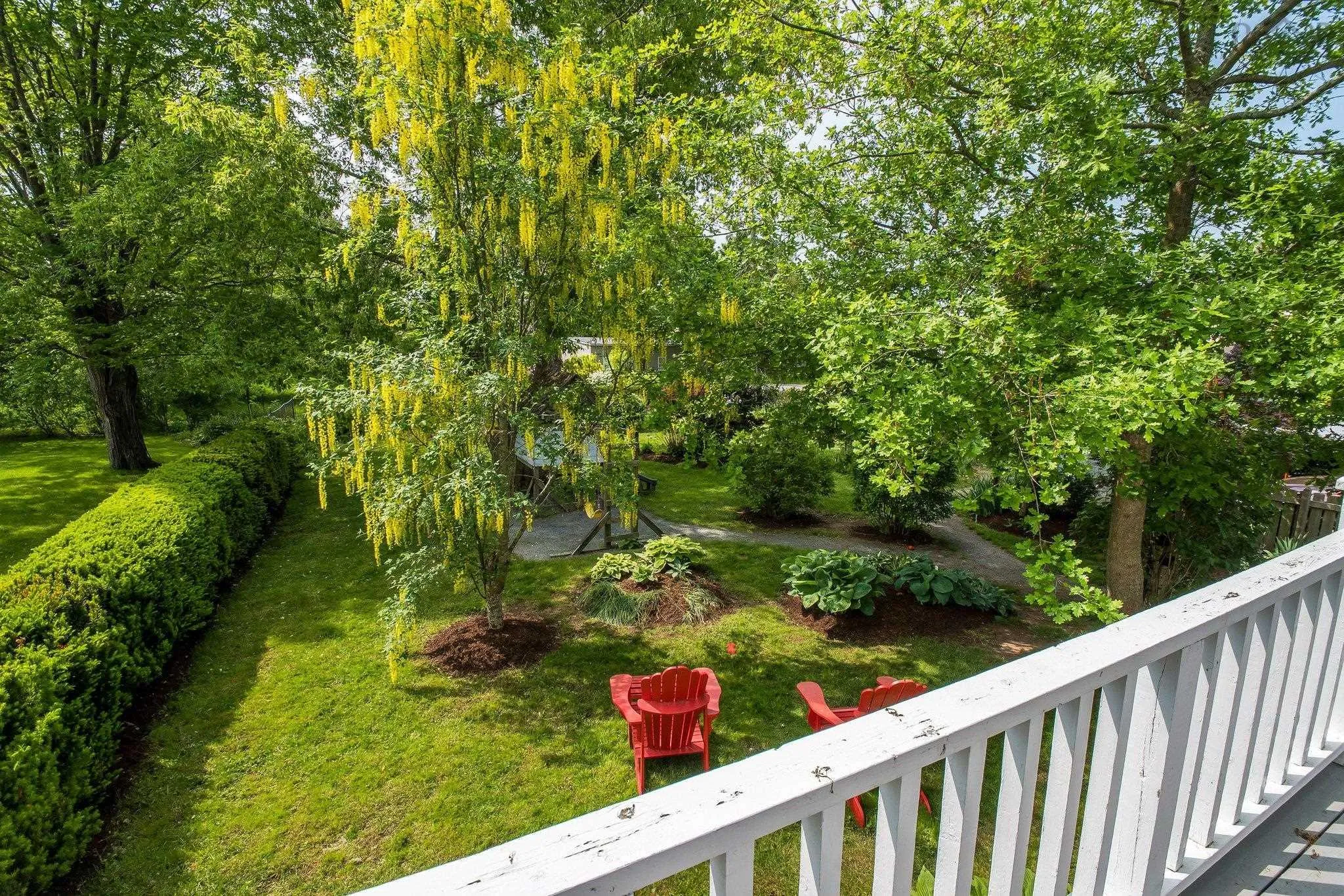 183 Cottage Street, Berwick, NS B0P 1E0, 5 Bedrooms Bedrooms, ,2 BathroomsBathrooms,Residential,For Sale,Cottage,202513651