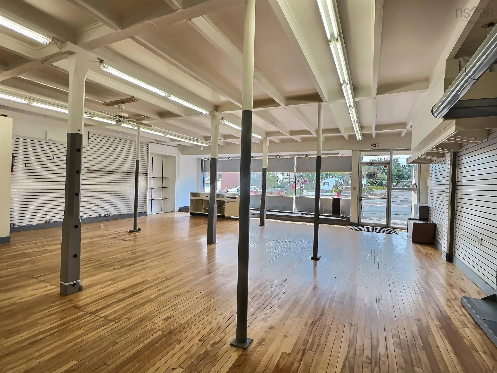 113 Victoria Street E, Amherst, NS B4H 1X9, ,Commercial Sale,For Sale,Victoria,202521436