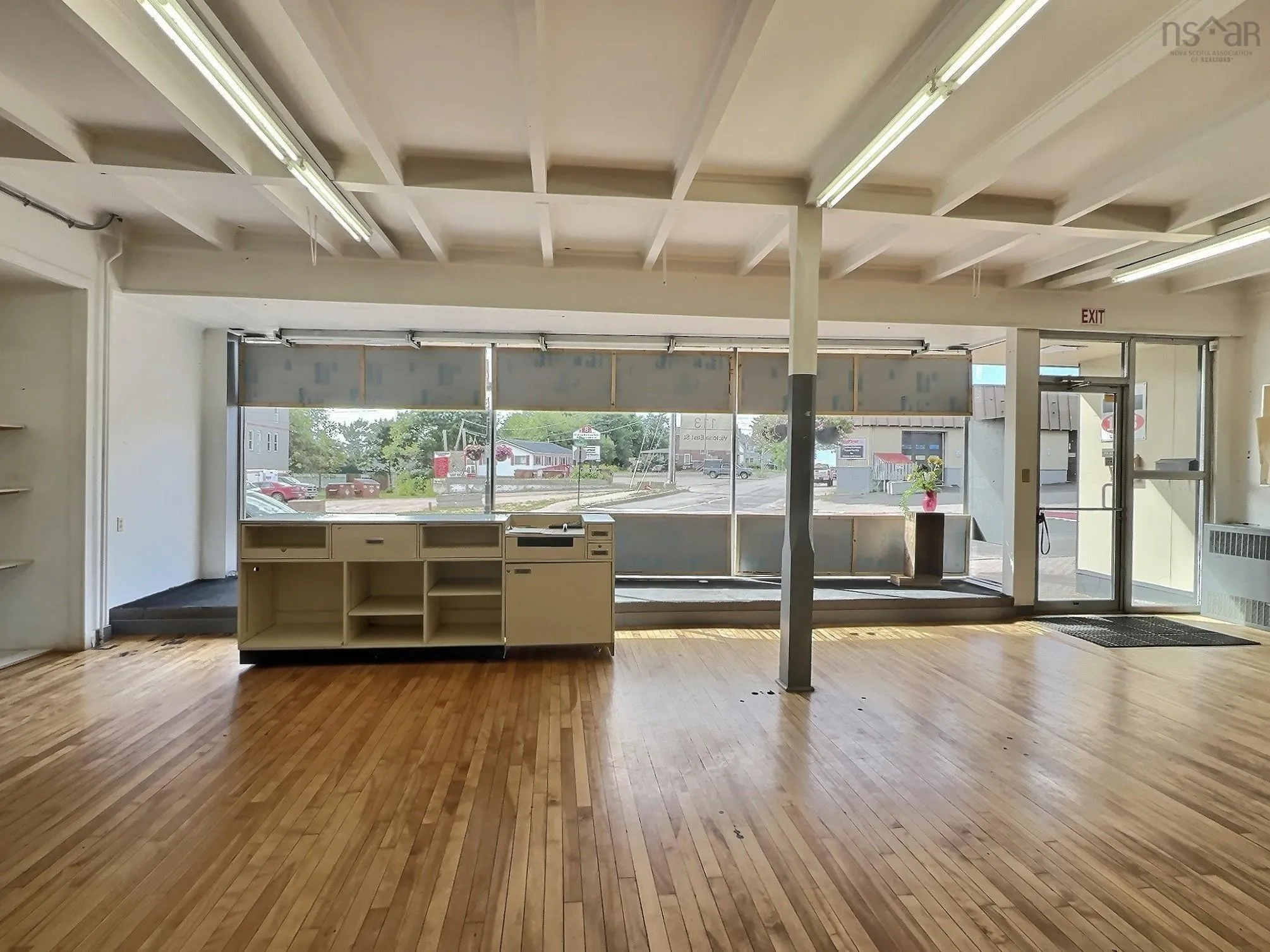 113 Victoria Street E, Amherst, NS B4H 1X9, ,Commercial Sale,For Sale,Victoria,202521436