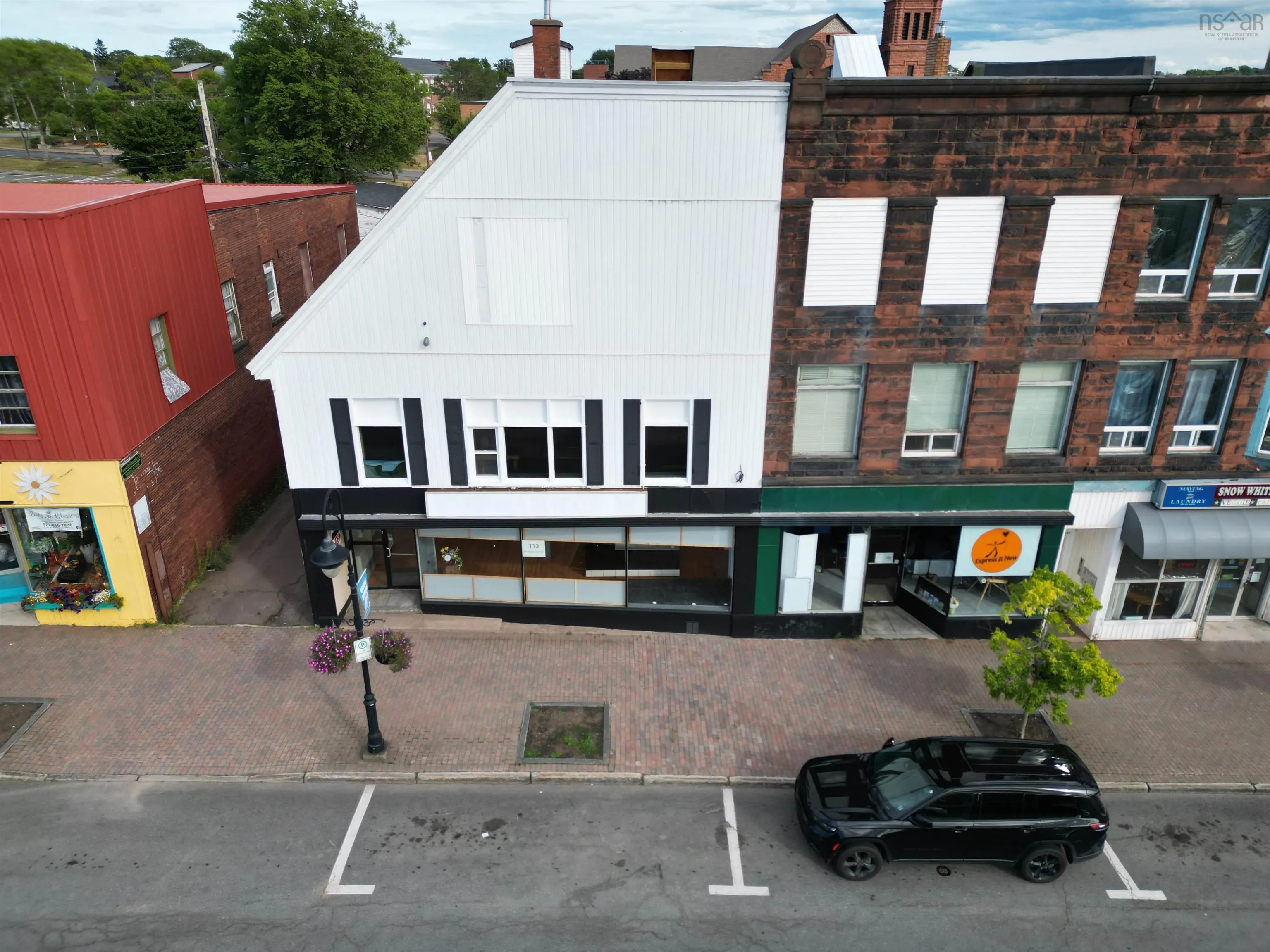 113 Victoria Street E, Amherst, NS B4H 1X9, ,Commercial Sale,For Sale,Victoria,202521436