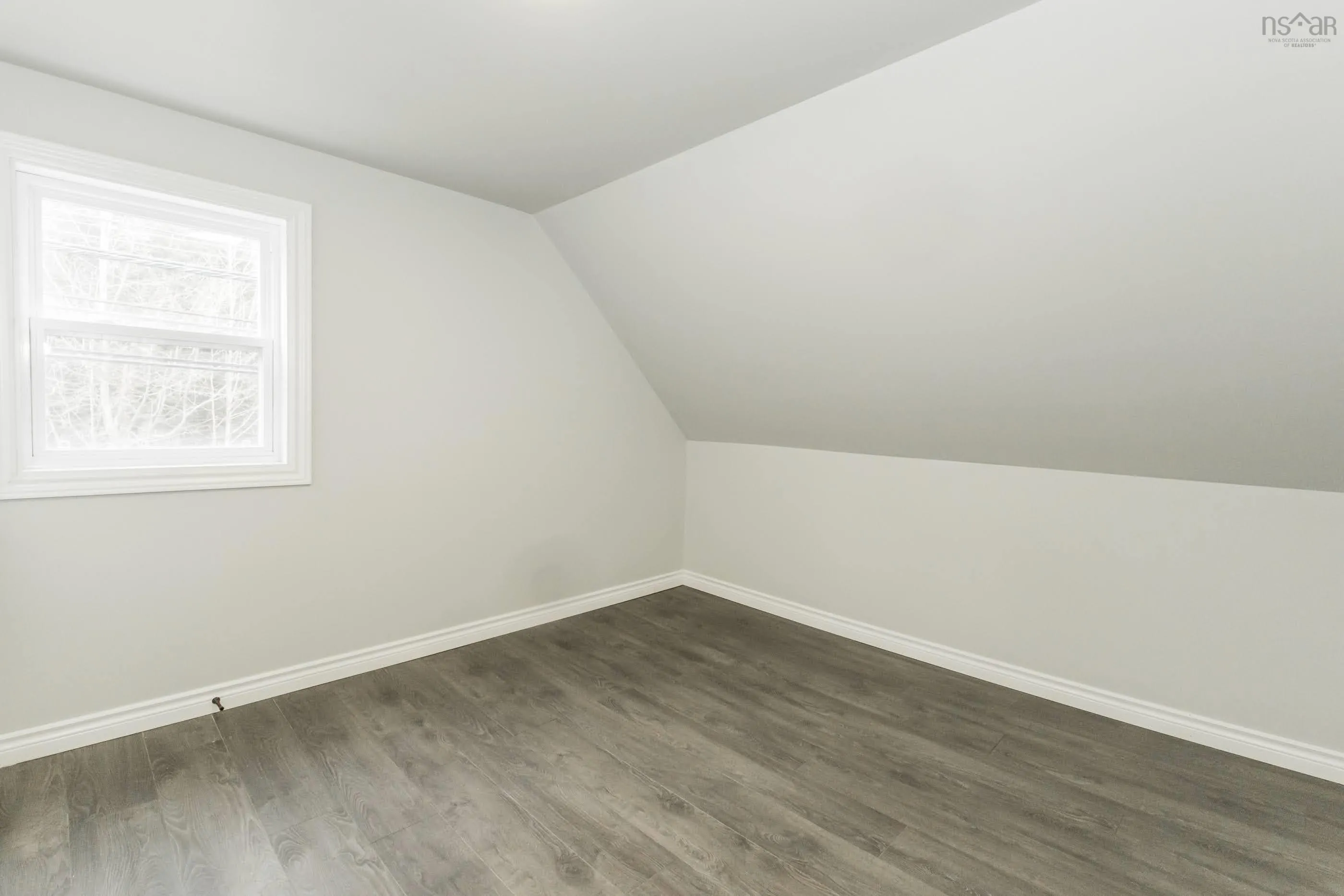 126 Commercial Street, Berwick, NS B0P 1E0, 3 Bedrooms Bedrooms, ,2 BathroomsBathrooms,Residential,For Sale,Commercial,202518988