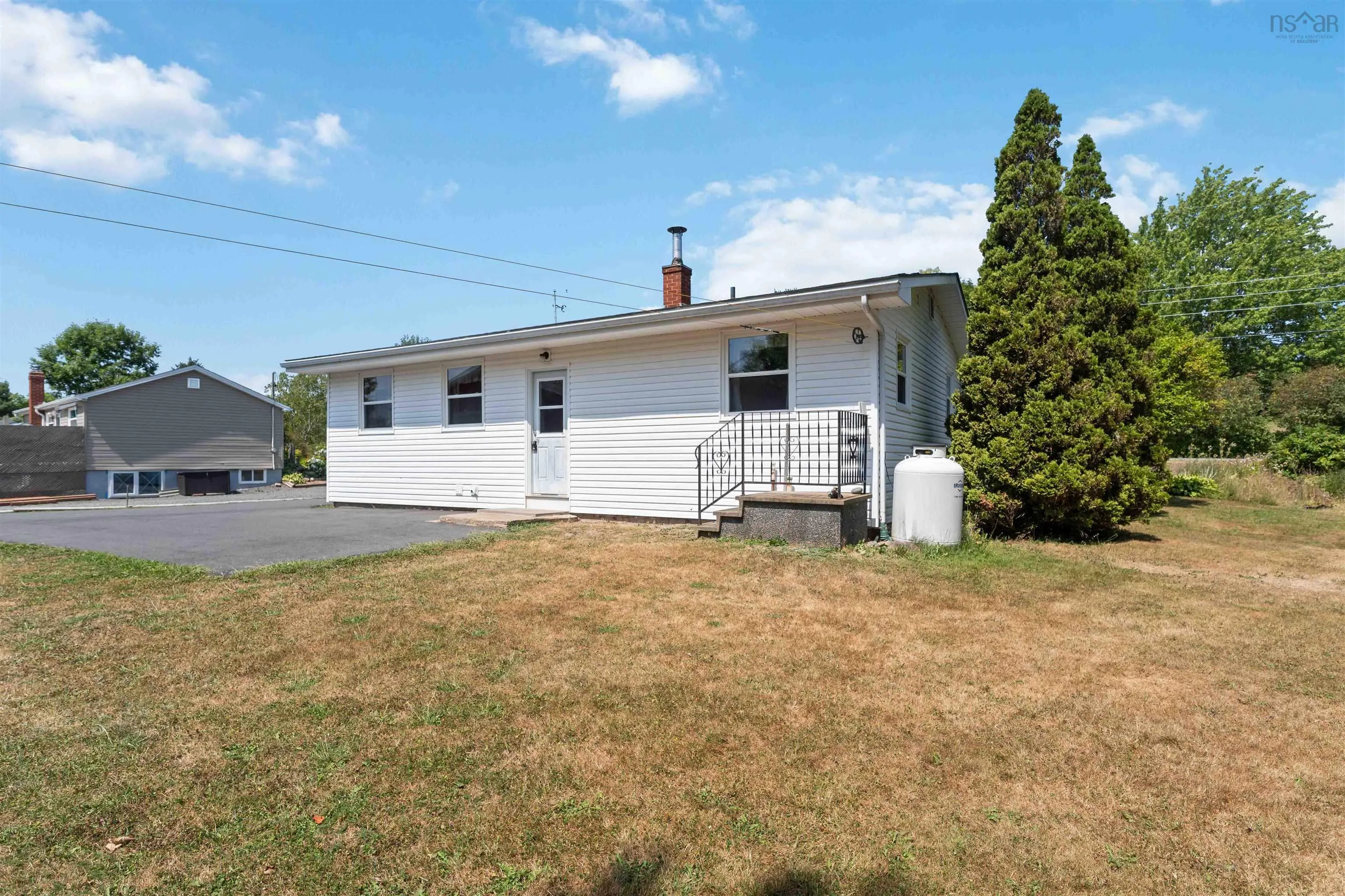 142 Old Halifax Road W, Three Mile Plains, NS B0N 2T0, 3 Bedrooms Bedrooms, ,1 BathroomBathrooms,Residential,For Sale,Old Halifax,202520546