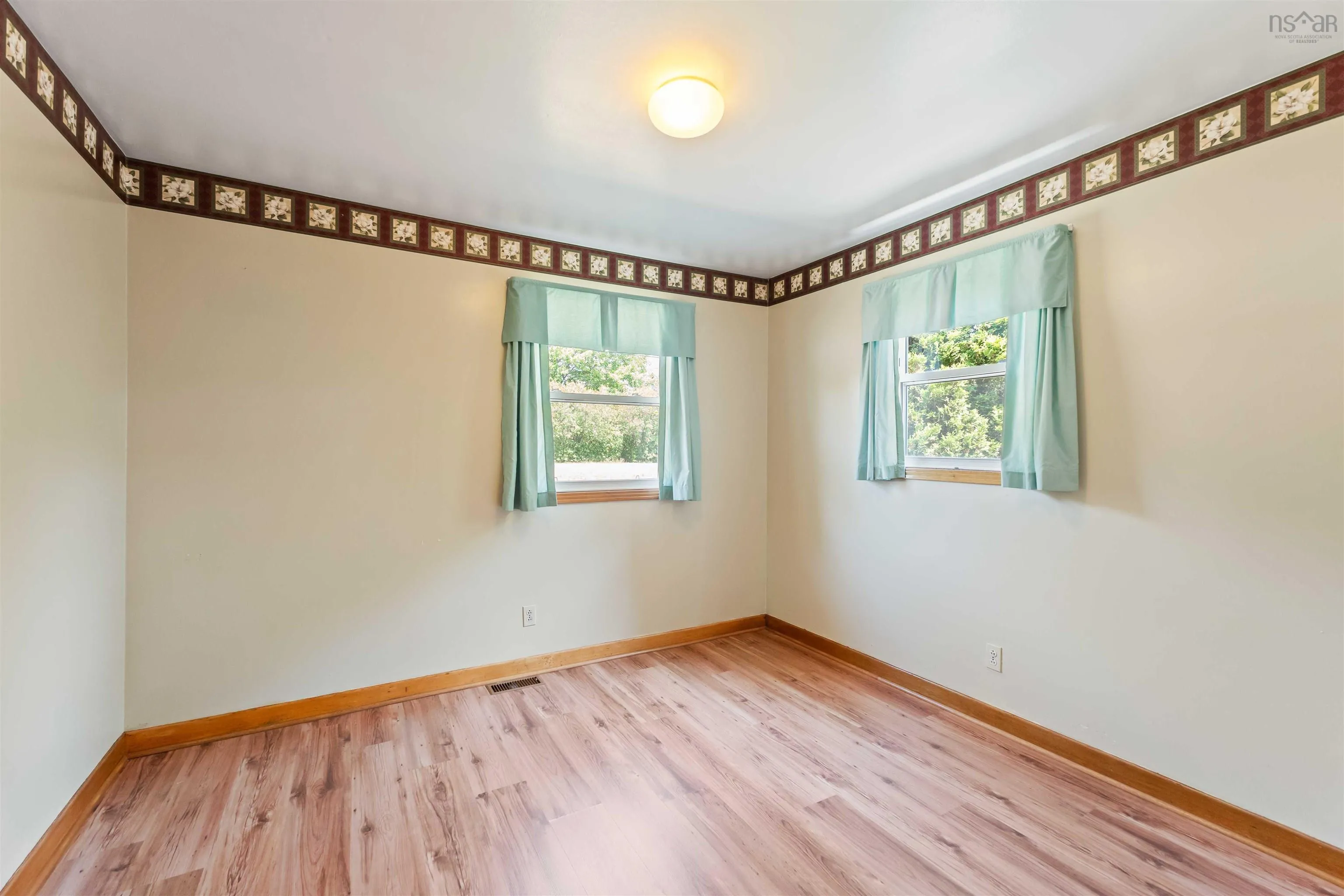 142 Old Halifax Road W, Three Mile Plains, NS B0N 2T0, 3 Bedrooms Bedrooms, ,1 BathroomBathrooms,Residential,For Sale,Old Halifax,202520546