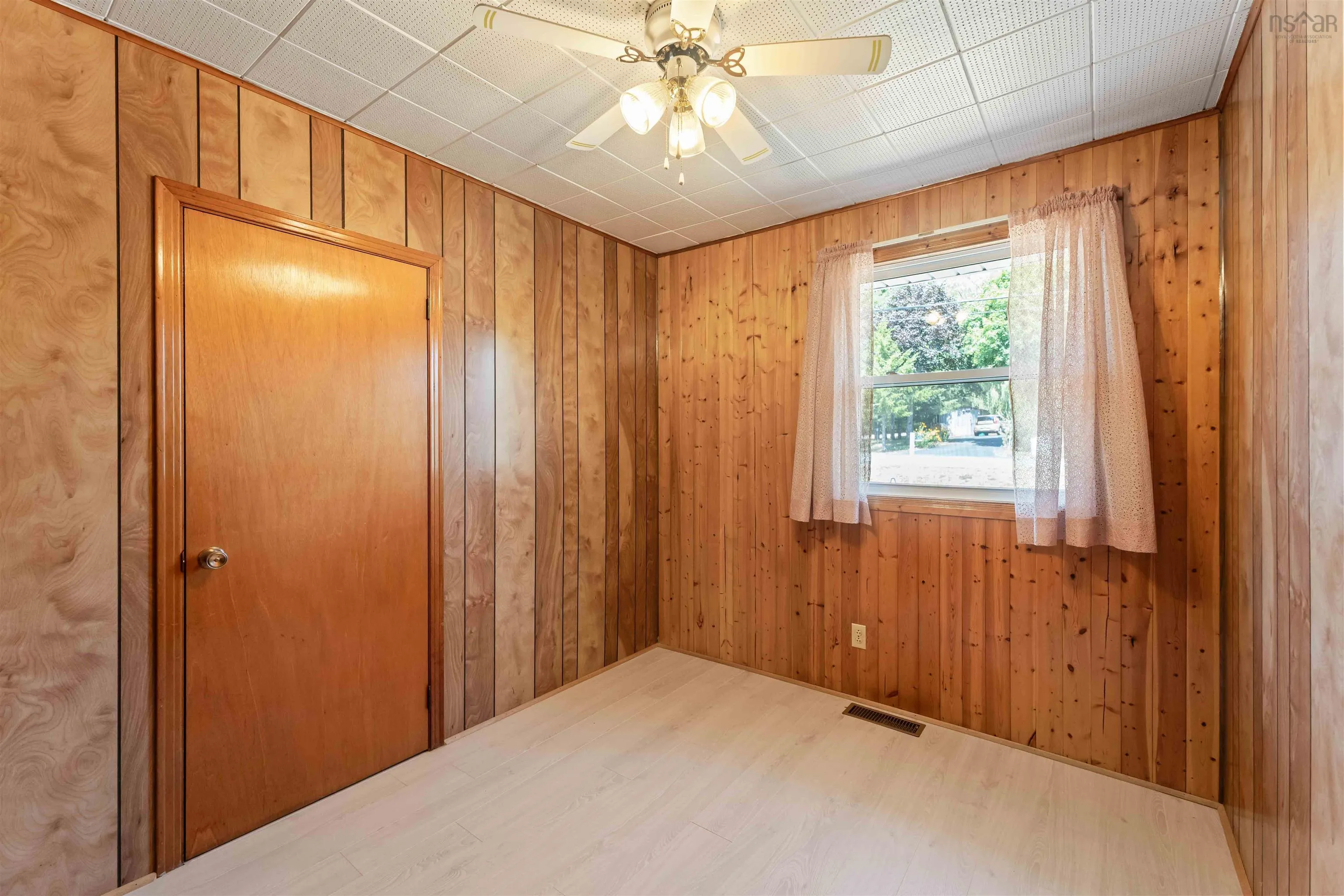 142 Old Halifax Road W, Three Mile Plains, NS B0N 2T0, 3 Bedrooms Bedrooms, ,1 BathroomBathrooms,Residential,For Sale,Old Halifax,202520546