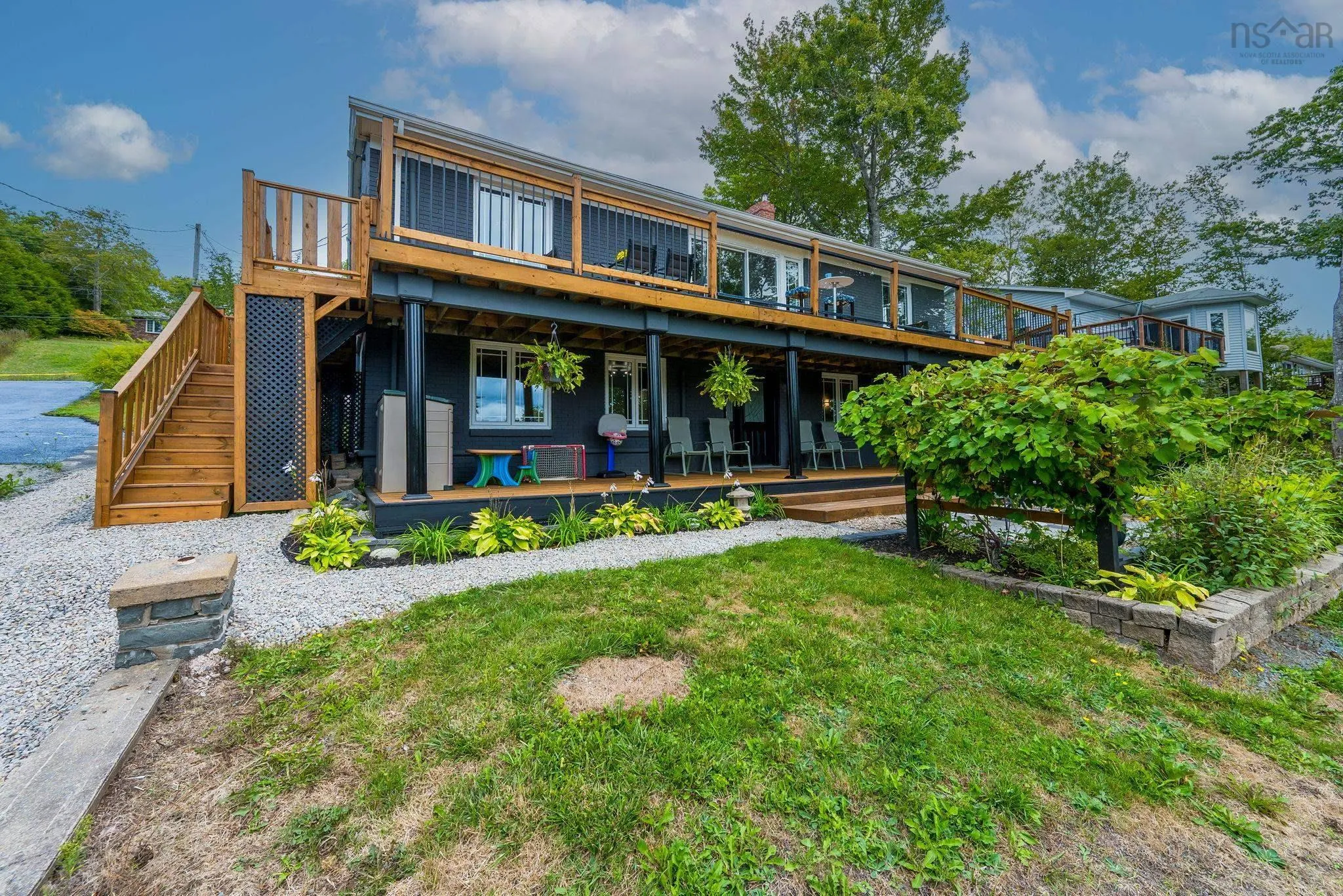 565 Lakeview Avenue, Middle Sackville, NS B4E 3B8, 4 Bedrooms Bedrooms, ,2 BathroomsBathrooms,Residential,For Sale,Lakeview,202523070