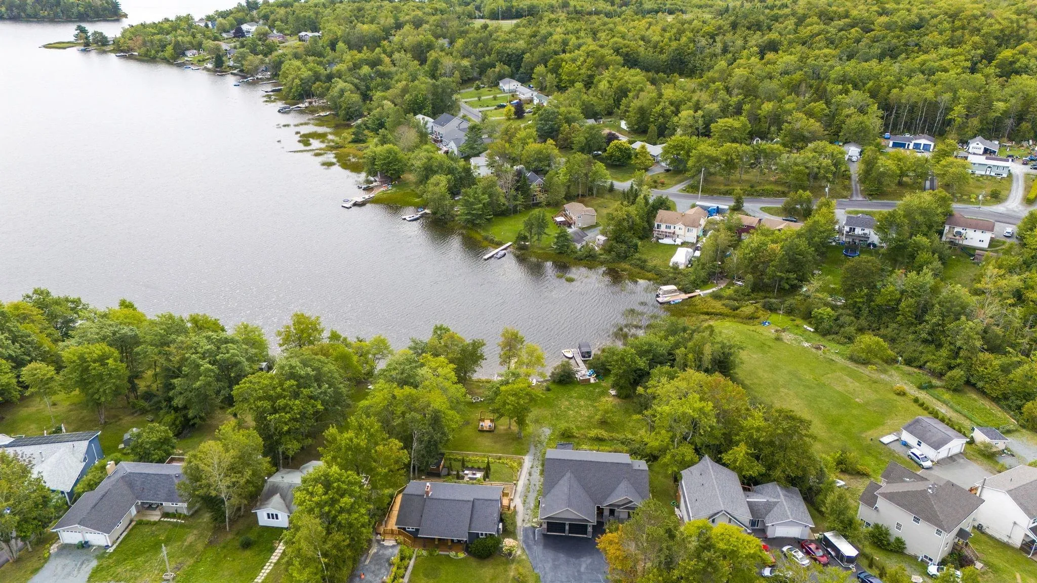 565 Lakeview Avenue, Middle Sackville, NS B4E 3B8, 4 Bedrooms Bedrooms, ,2 BathroomsBathrooms,Residential,For Sale,Lakeview,202523070
