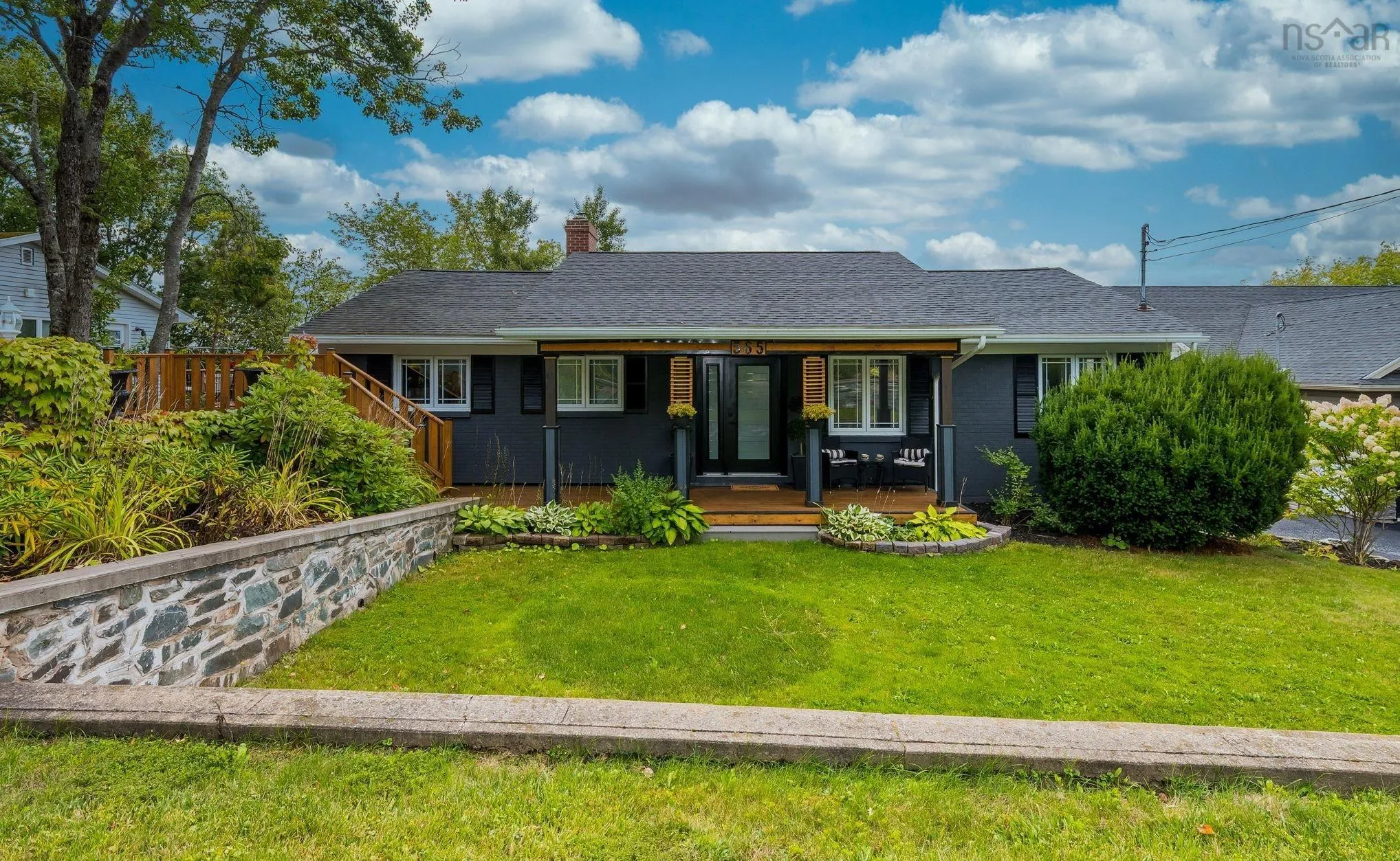 565 Lakeview Avenue, Middle Sackville, NS B4E 3B8, 4 Bedrooms Bedrooms, ,2 BathroomsBathrooms,Residential,For Sale,Lakeview,202523070