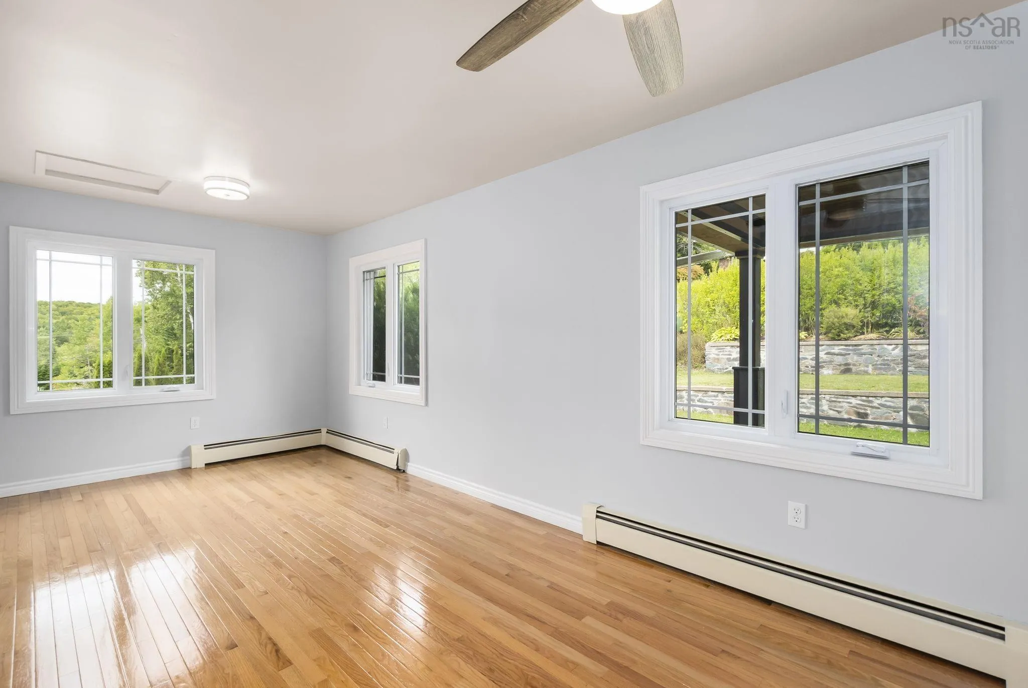 565 Lakeview Avenue, Middle Sackville, NS B4E 3B8, 4 Bedrooms Bedrooms, ,2 BathroomsBathrooms,Residential,For Sale,Lakeview,202523070