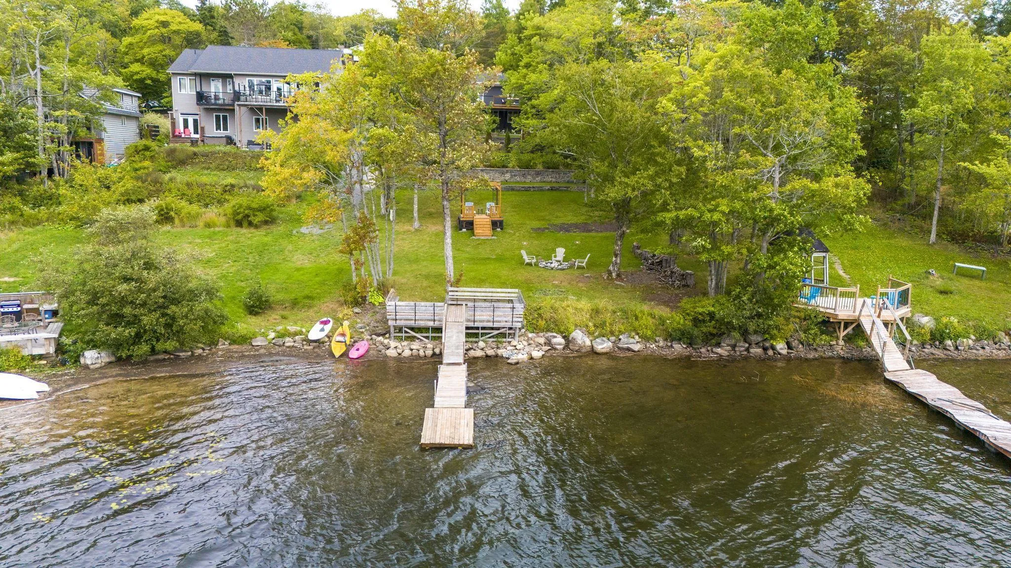 565 Lakeview Avenue, Middle Sackville, NS B4E 3B8, 4 Bedrooms Bedrooms, ,2 BathroomsBathrooms,Residential,For Sale,Lakeview,202523070