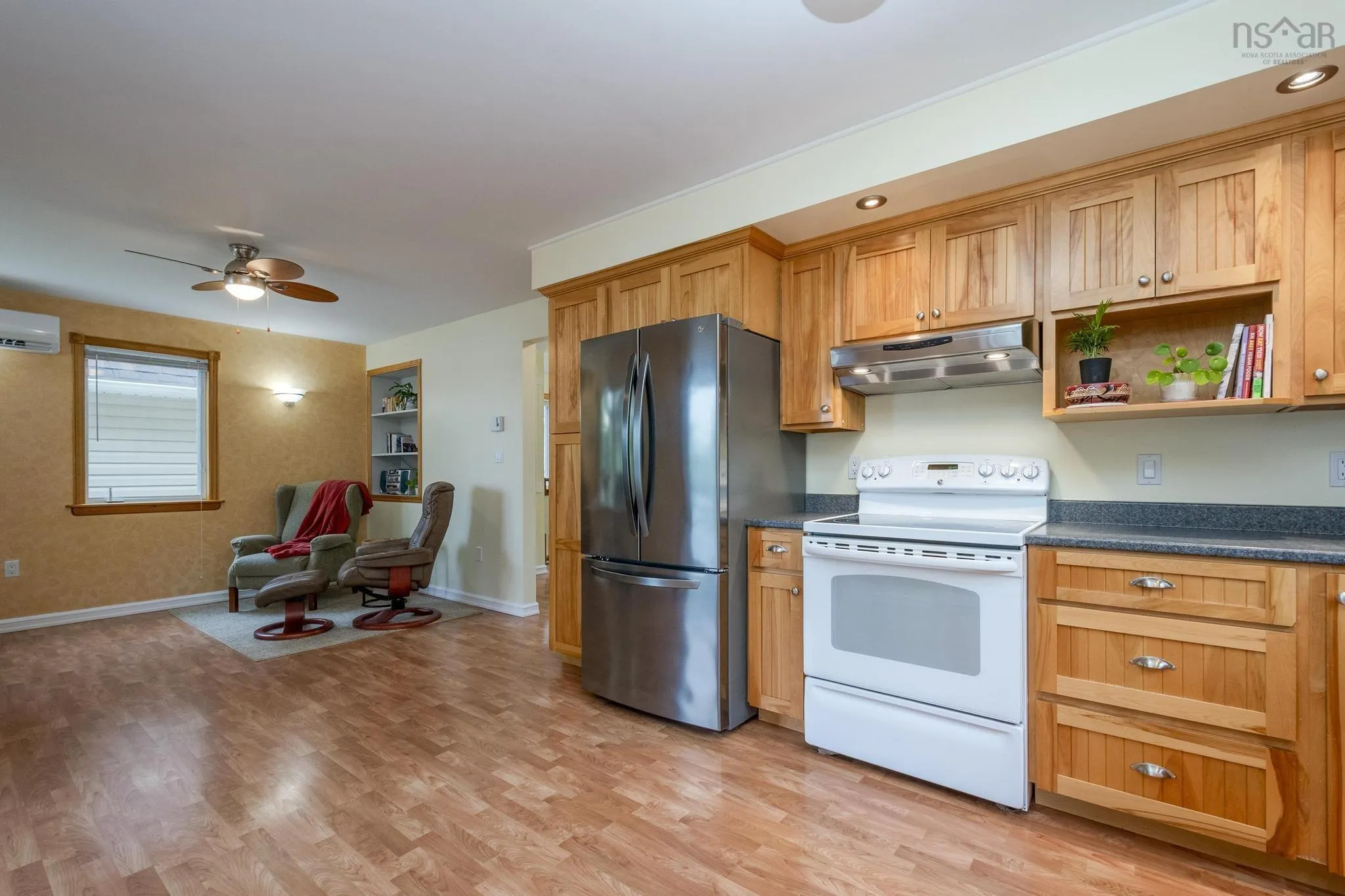 169 Murphy Lake Drive, Murphy Lake, NS B4N 3V8, 3 Bedrooms Bedrooms, ,2 BathroomsBathrooms,Residential,For Sale,Murphy Lake,202519397