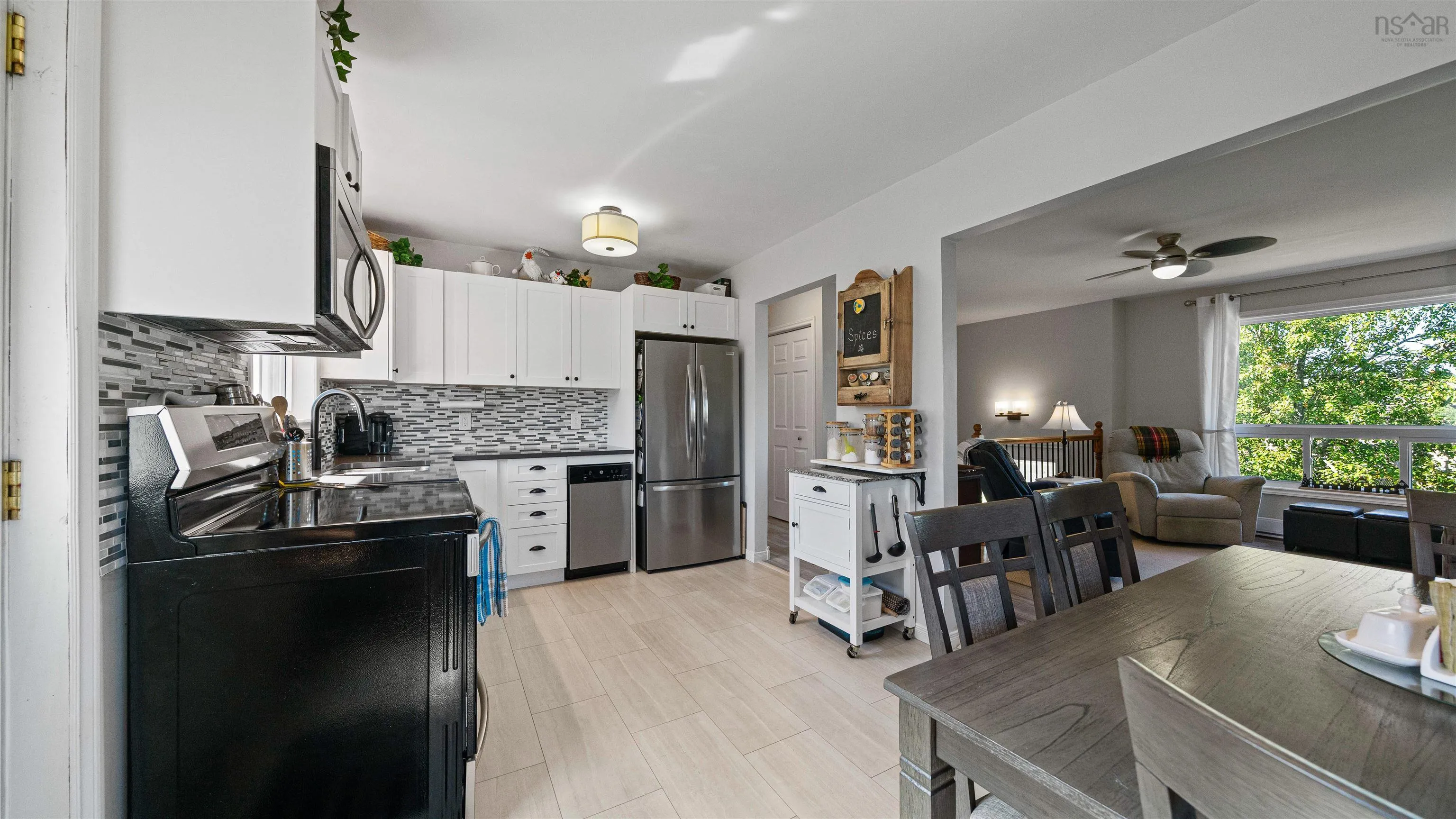5 Green Lane, Falmouth, NS B0P 1L0, 4 Bedrooms Bedrooms, ,2 BathroomsBathrooms,Residential,For Sale,Green,202522708
