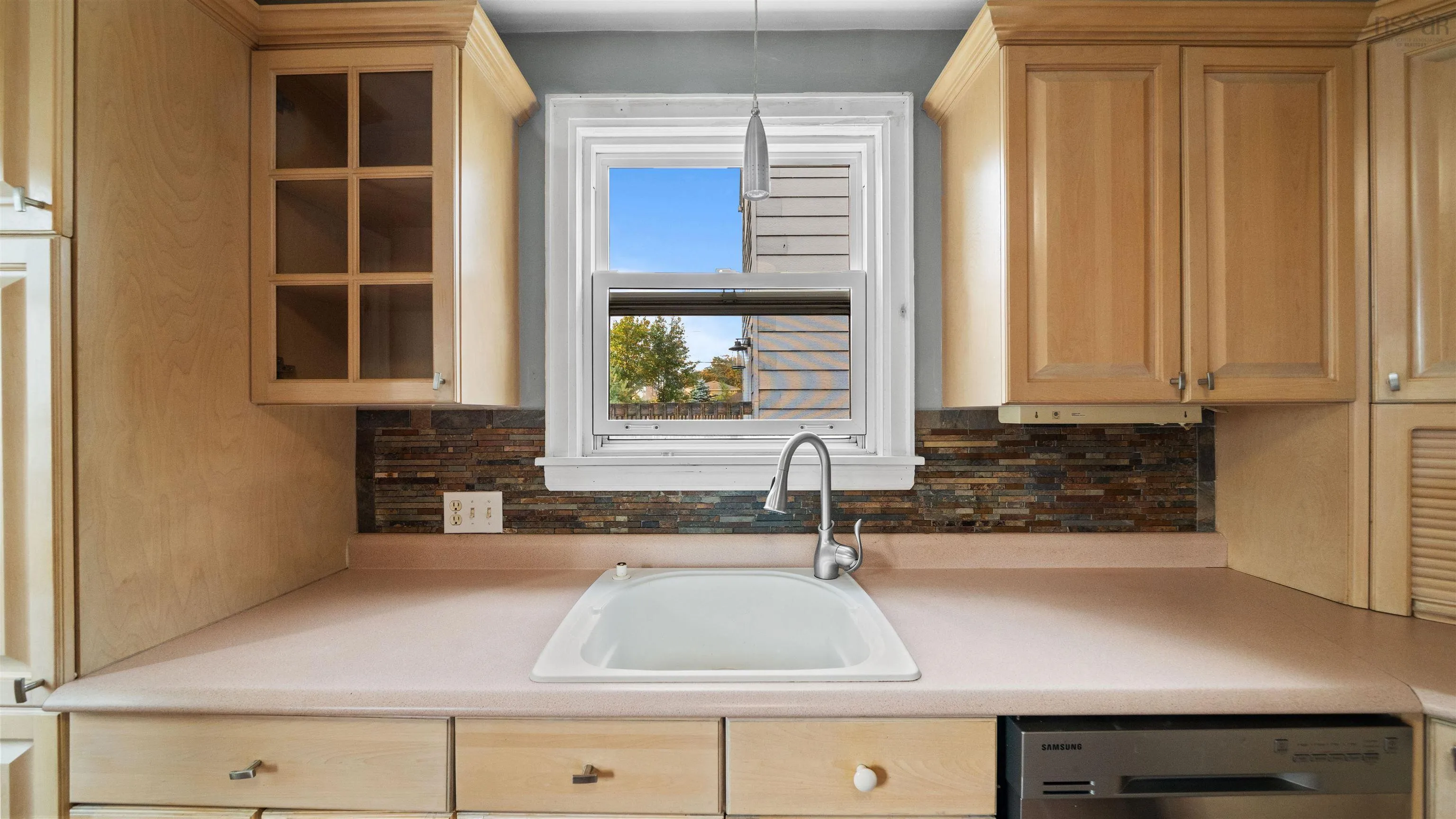7038 Pearson Drive, Halifax, NS B3L 2K8, 3 Bedrooms Bedrooms, ,3 BathroomsBathrooms,Residential,For Sale,Pearson,202525567