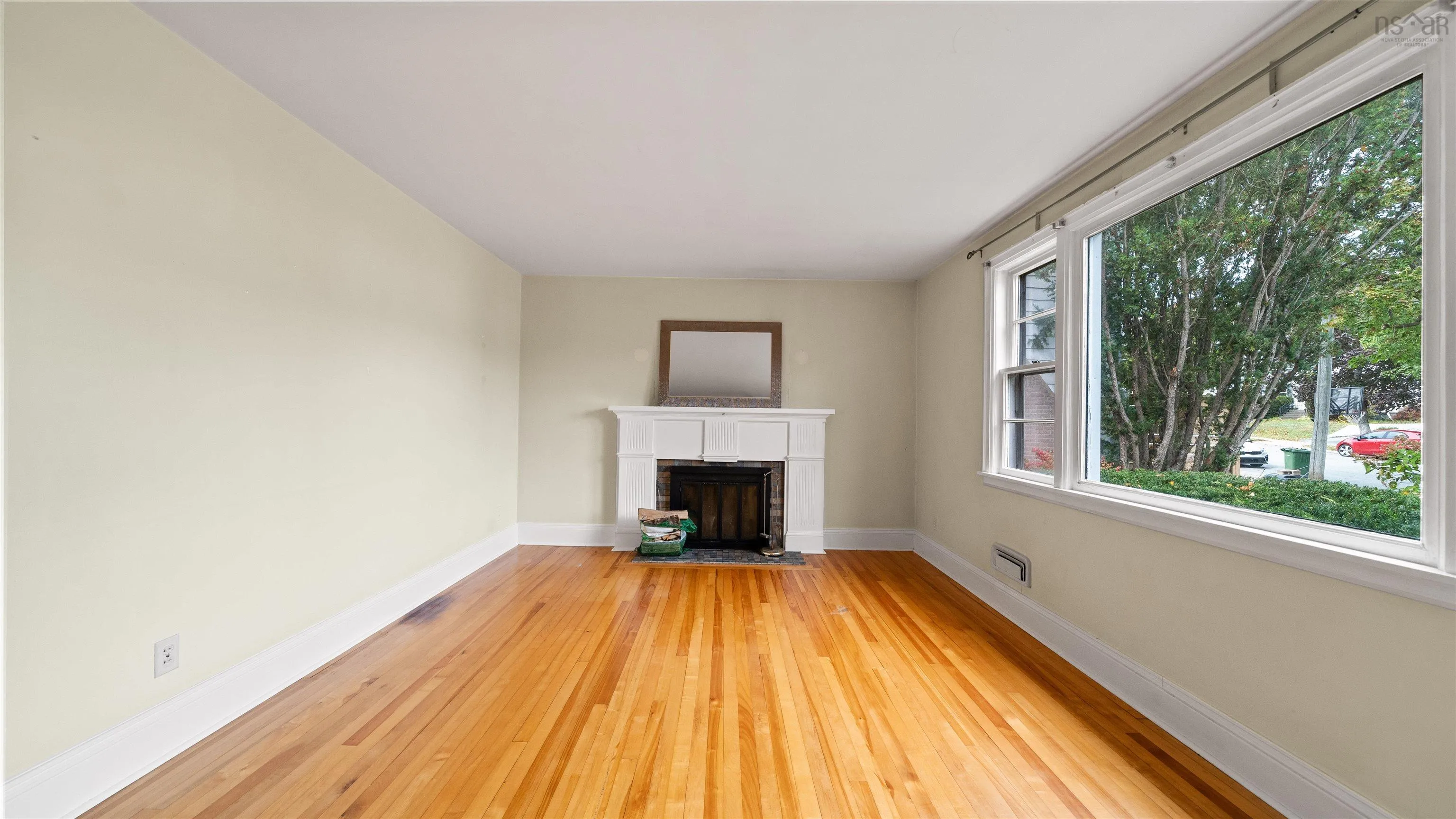 7038 Pearson Drive, Halifax, NS B3L 2K8, 3 Bedrooms Bedrooms, ,3 BathroomsBathrooms,Residential,For Sale,Pearson,202525567