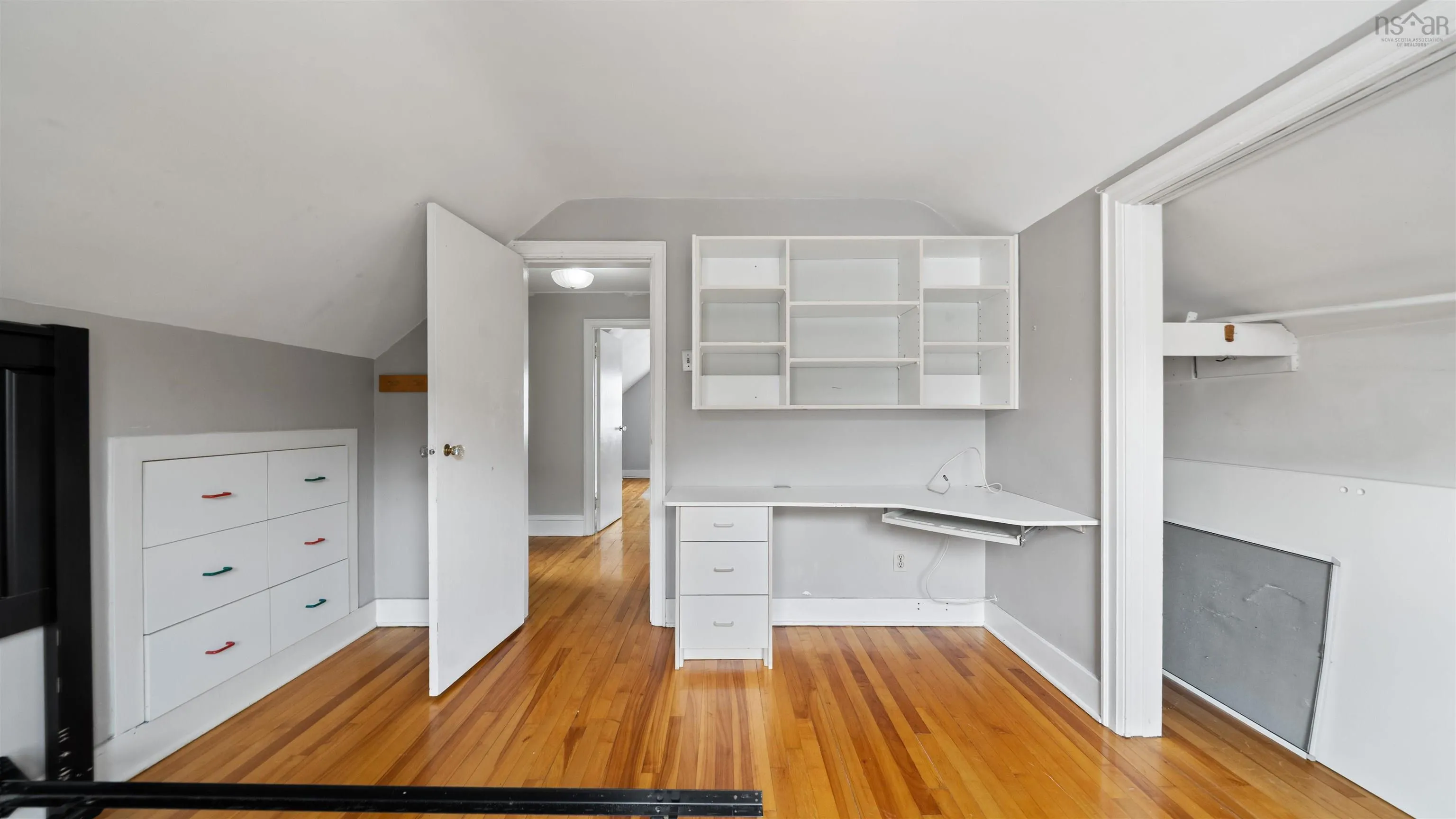 7038 Pearson Drive, Halifax, NS B3L 2K8, 3 Bedrooms Bedrooms, ,3 BathroomsBathrooms,Residential,For Sale,Pearson,202525567