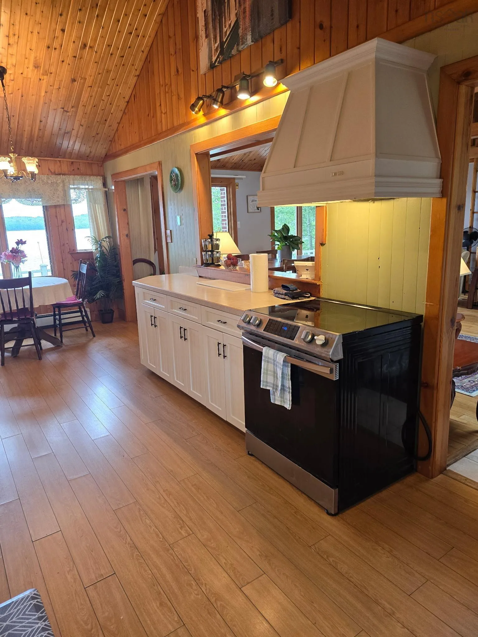253 Perry Road, Carleton Ns B5a 5r2, 2 Bedrooms Bedrooms, ,2 BathroomsBathrooms,Residential,For Sale,Perry,202504192