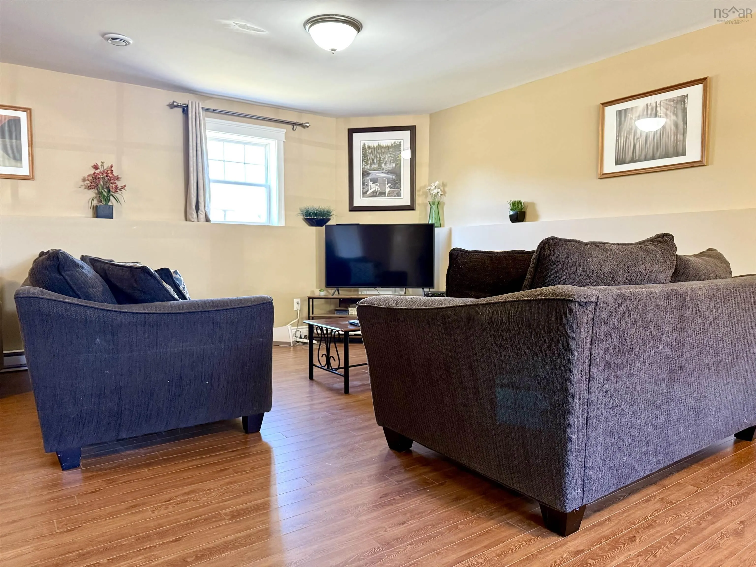 8 Mosher Street, Amherst, NS B4H 4S2, 4 Bedrooms Bedrooms, ,3 BathroomsBathrooms,Residential,For Sale,Mosher,202521087