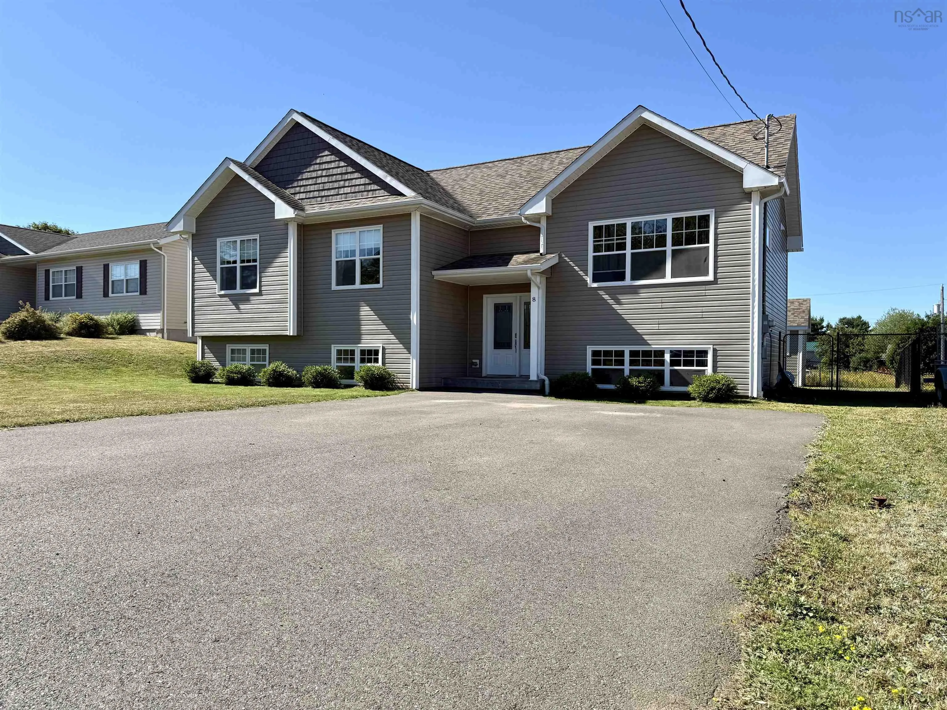 8 Mosher Street, Amherst, NS B4H 4S2, 4 Bedrooms Bedrooms, ,3 BathroomsBathrooms,Residential,For Sale,Mosher,202521087