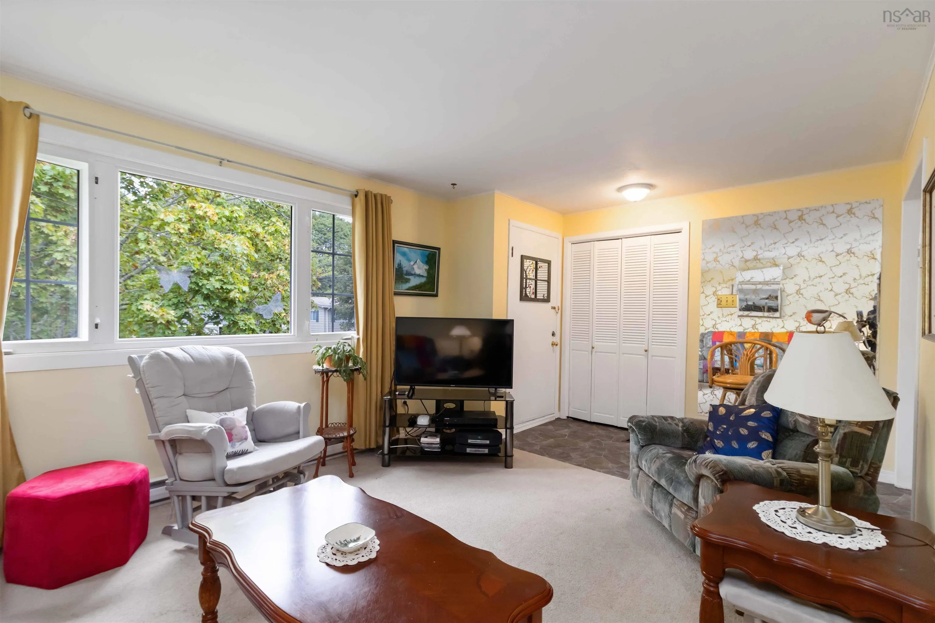 14 Bennett Avenue, Bridgewater, NS B4V 3A9, 3 Bedrooms Bedrooms, ,1 BathroomBathrooms,Residential,For Sale,Bennett,202523245