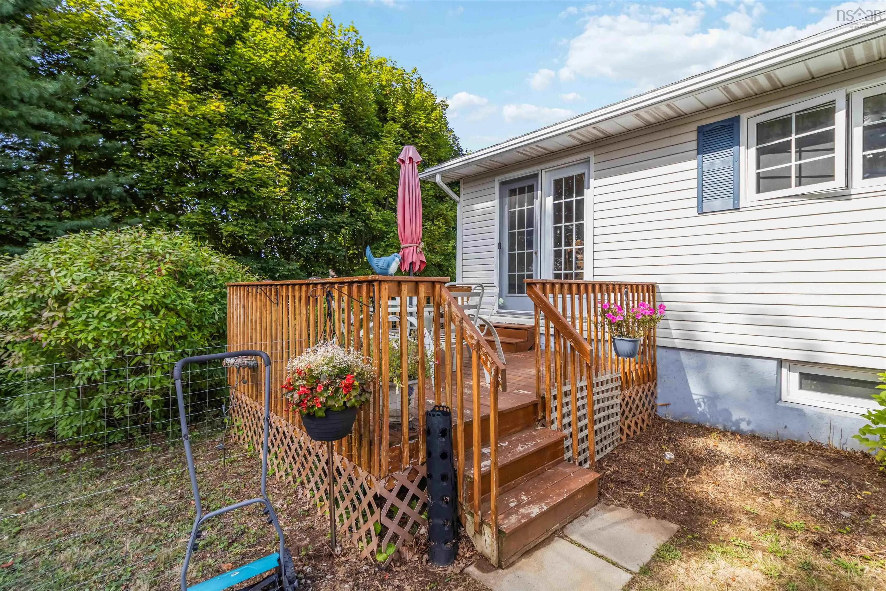 14 Bennett Avenue, Bridgewater, NS B4V 3A9, 3 Bedrooms Bedrooms, ,1 BathroomBathrooms,Residential,For Sale,Bennett,202523245