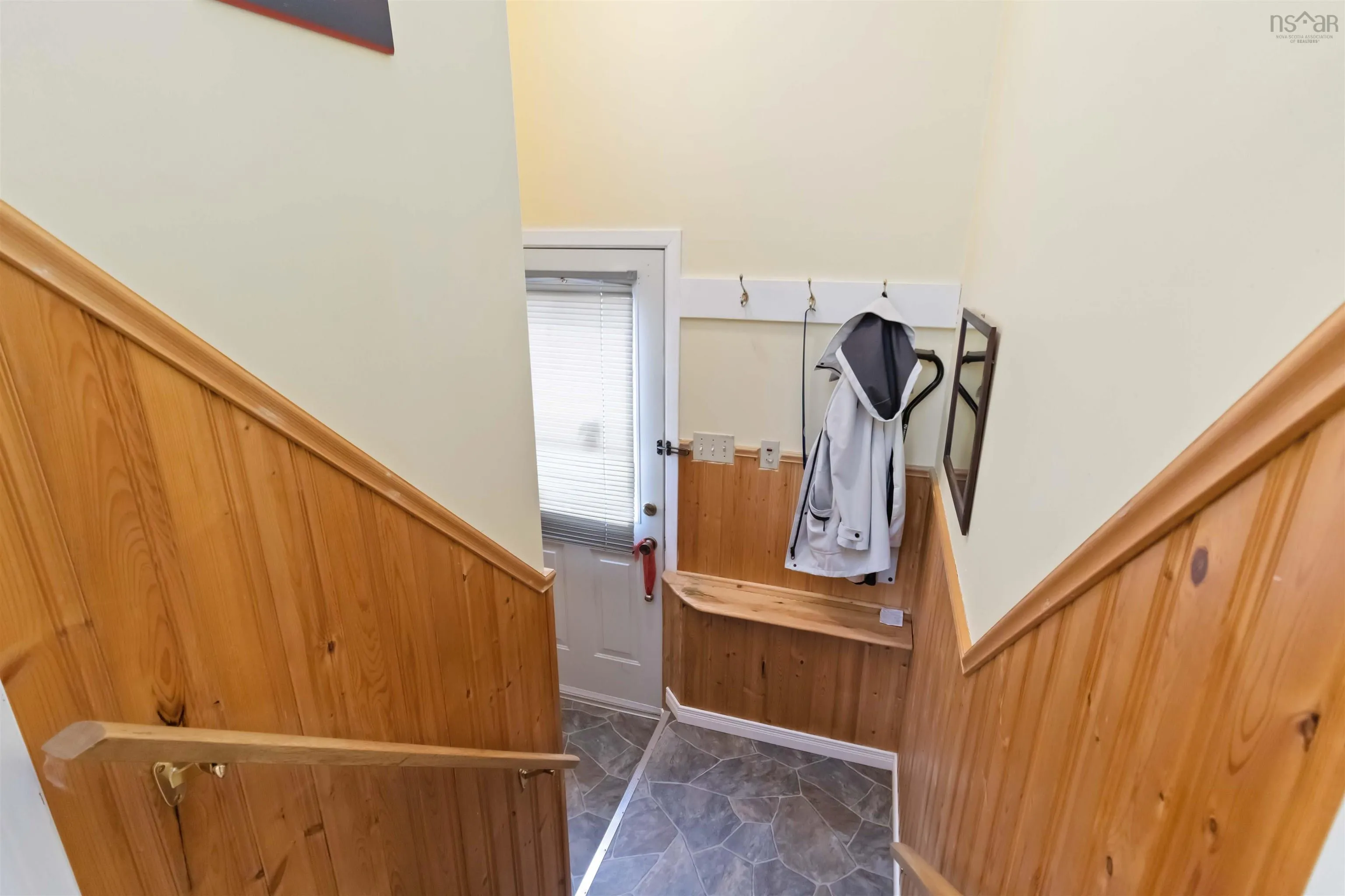 14 Bennett Avenue, Bridgewater, NS B4V 3A9, 3 Bedrooms Bedrooms, ,1 BathroomBathrooms,Residential,For Sale,Bennett,202523245