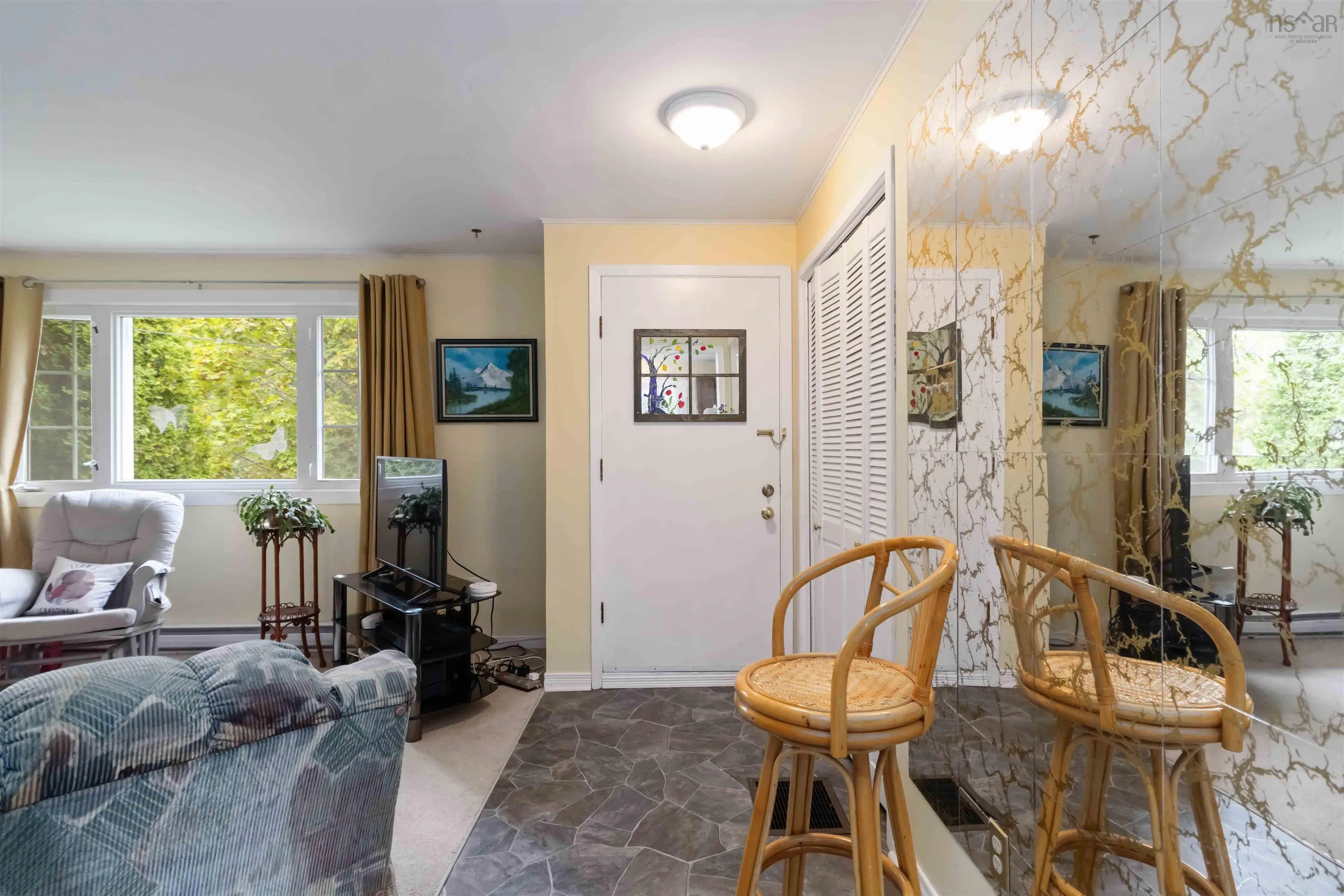 14 Bennett Avenue, Bridgewater, NS B4V 3A9, 3 Bedrooms Bedrooms, ,1 BathroomBathrooms,Residential,For Sale,Bennett,202523245