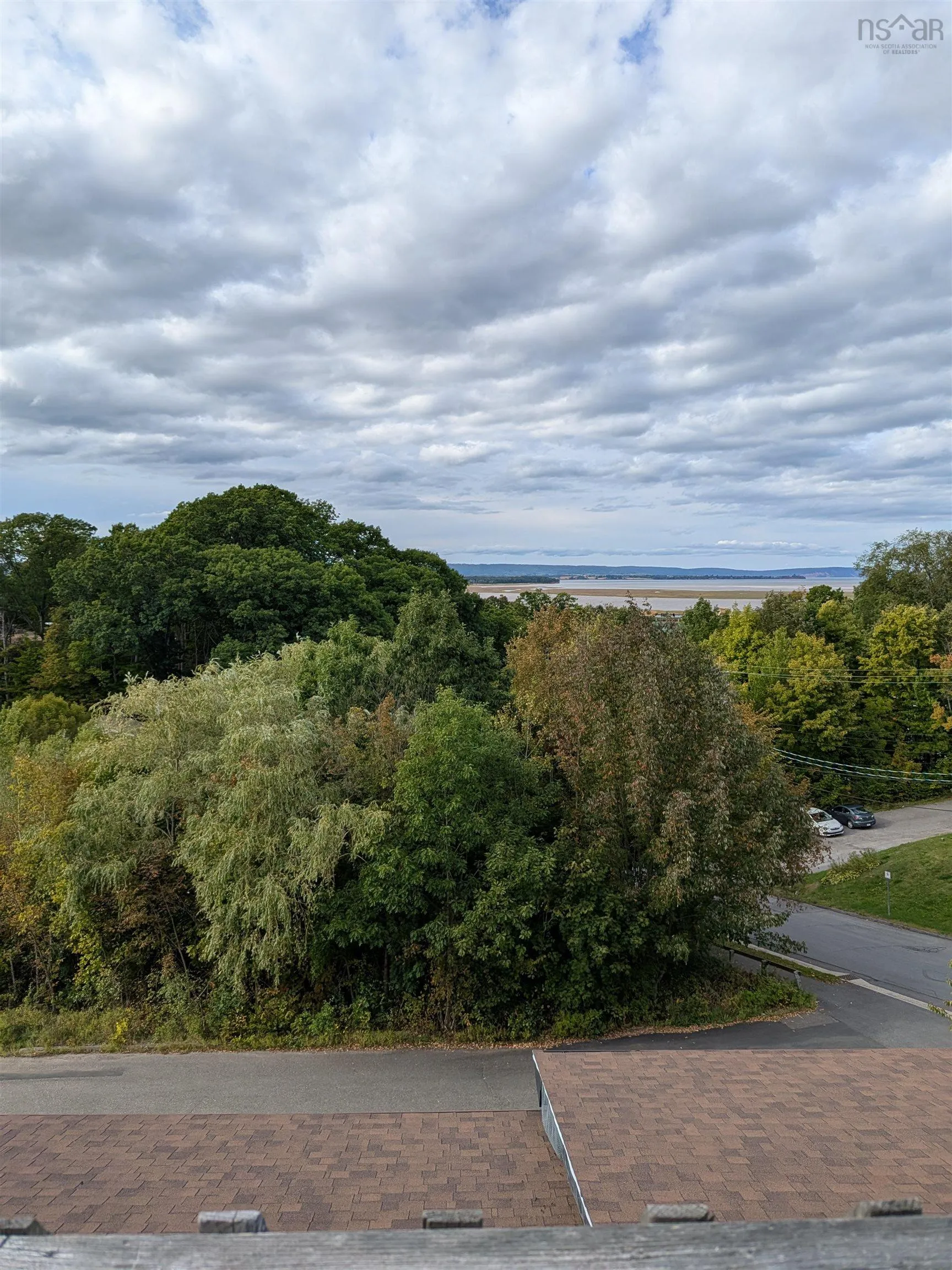 602-6 Blomidon Terrace, Wolfville, NS B4P 2G9, 3 Bedrooms Bedrooms, ,2 BathroomsBathrooms,Residential,For Sale,Blomidon,202523291
