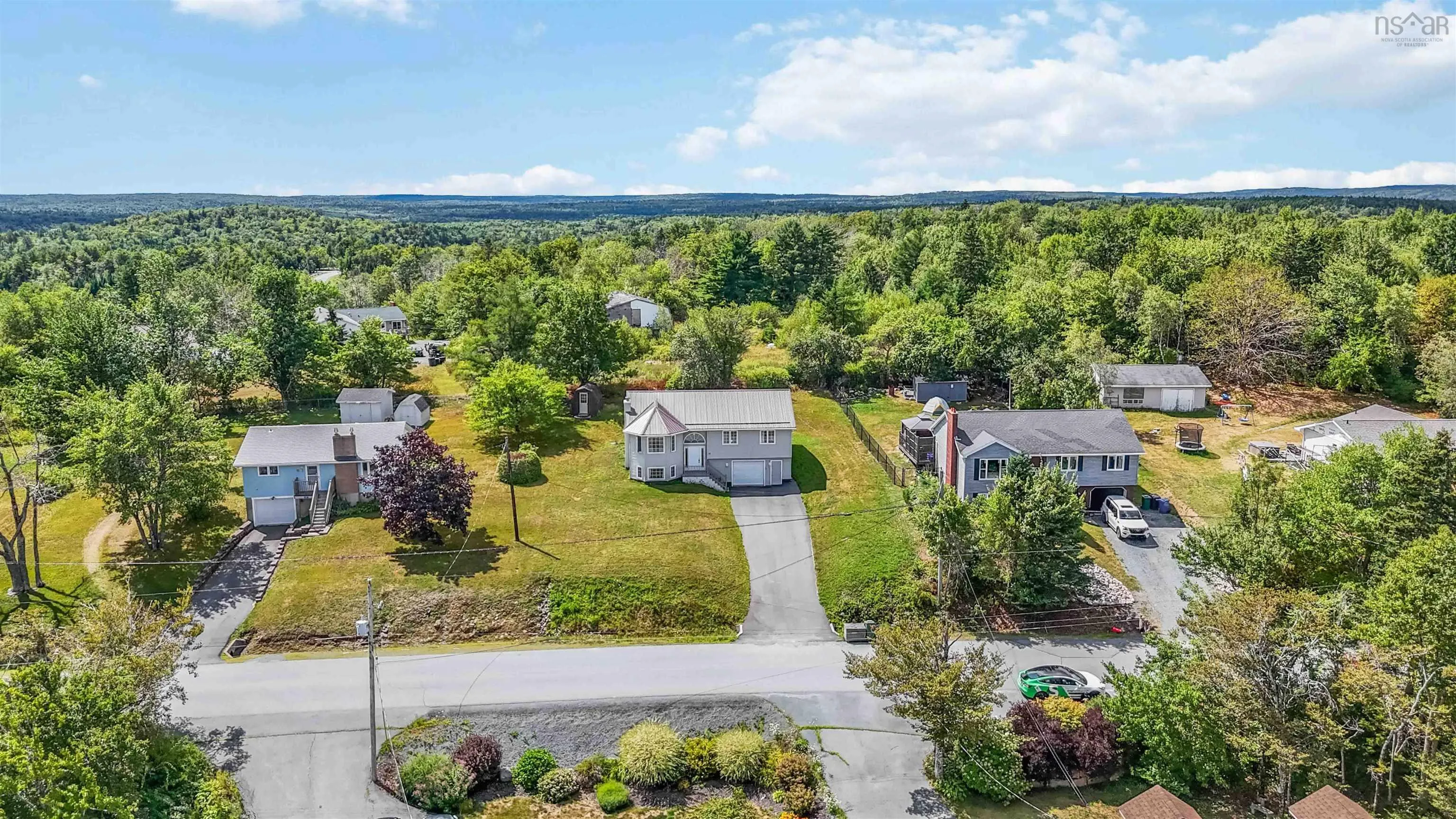 13 First Avenue, Upper Sackville, NS B4E 3B5, 3 Bedrooms Bedrooms, ,2 BathroomsBathrooms,Residential,For Sale,First,202521509