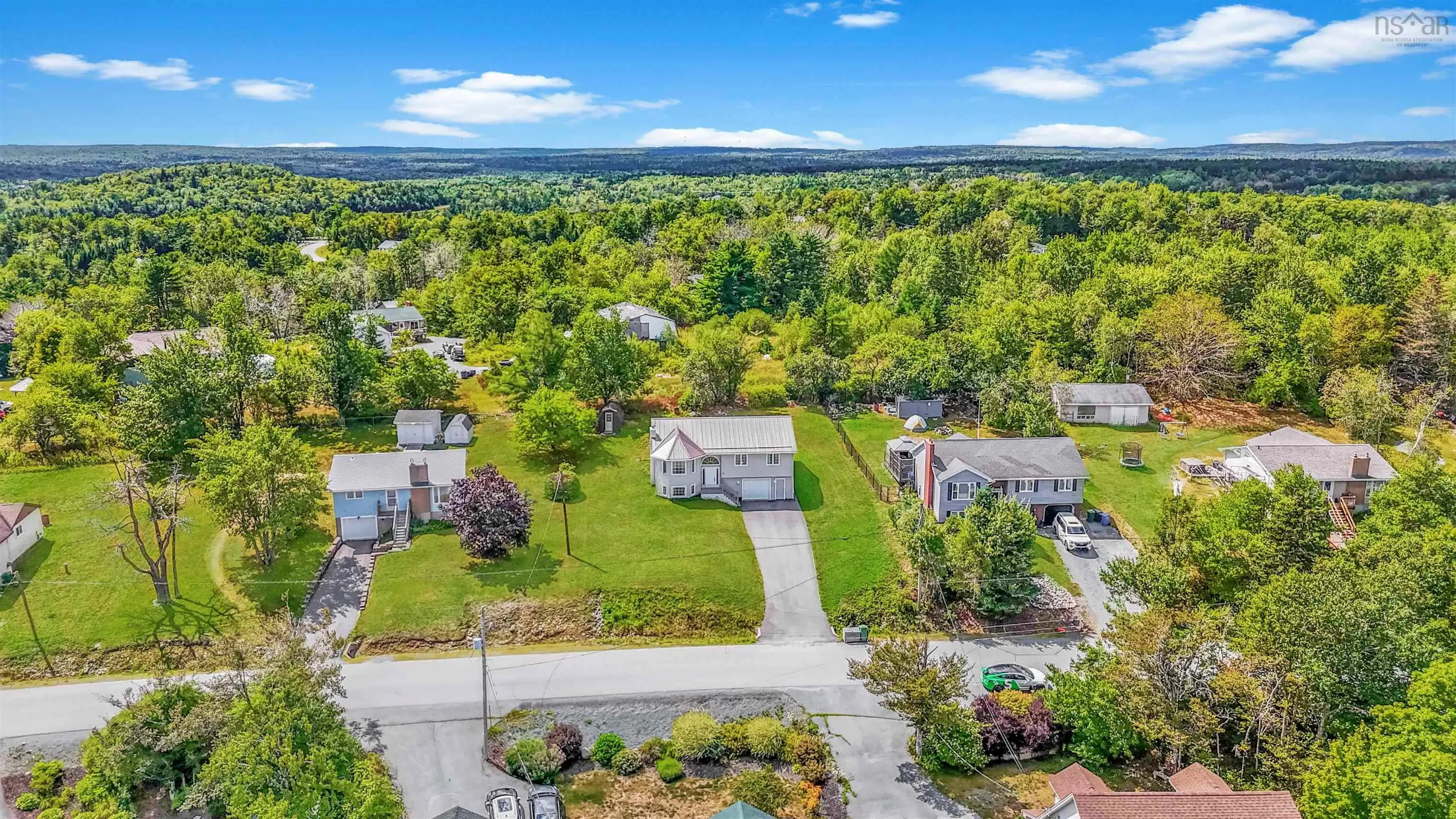 13 First Avenue, Upper Sackville, NS B4E 3B5, 3 Bedrooms Bedrooms, ,2 BathroomsBathrooms,Residential,For Sale,First,202521509