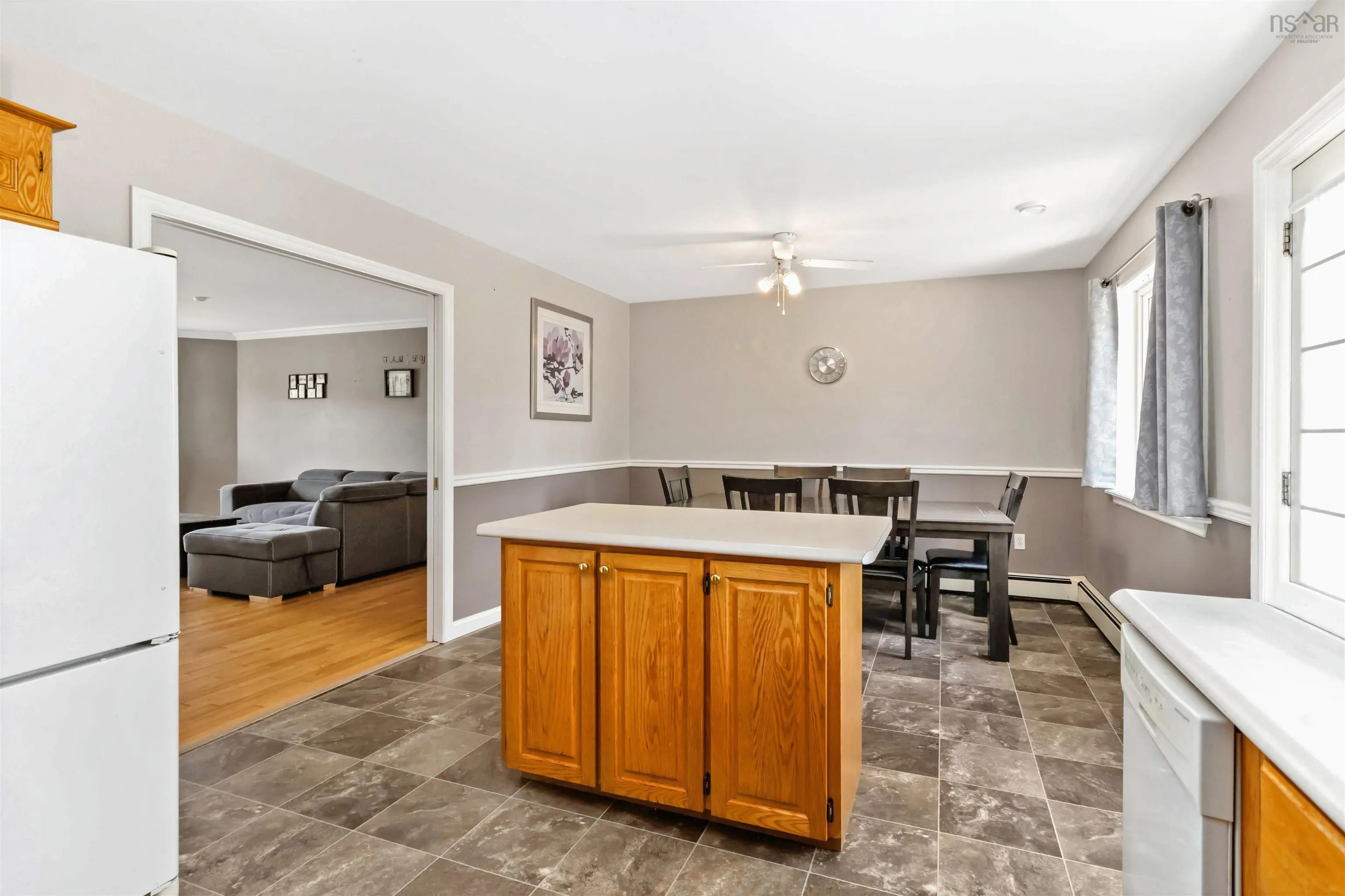 13 First Avenue, Upper Sackville, NS B4E 3B5, 3 Bedrooms Bedrooms, ,2 BathroomsBathrooms,Residential,For Sale,First,202521509