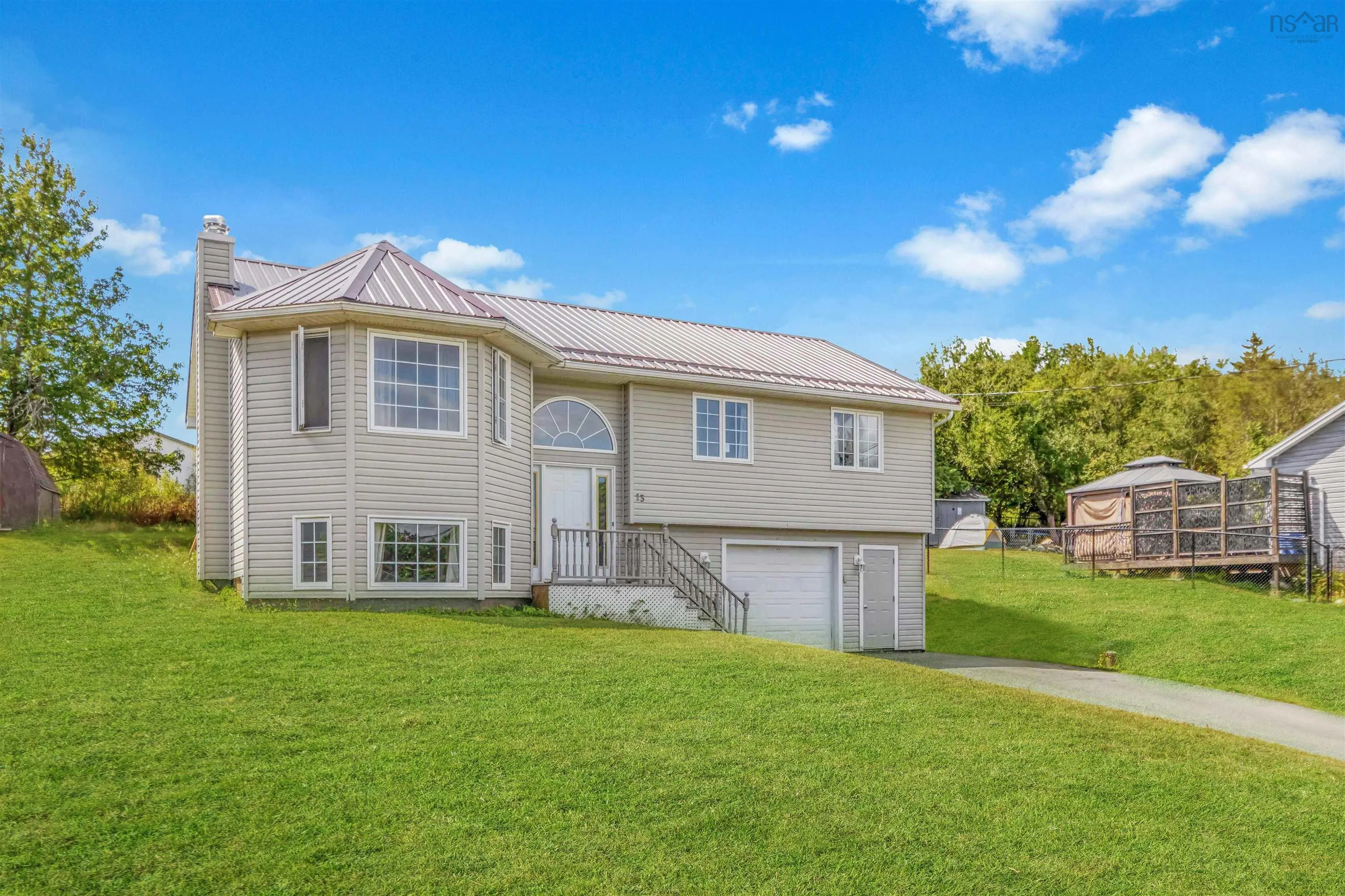 13 First Avenue, Upper Sackville, NS B4E 3B5, 3 Bedrooms Bedrooms, ,2 BathroomsBathrooms,Residential,For Sale,First,202521509