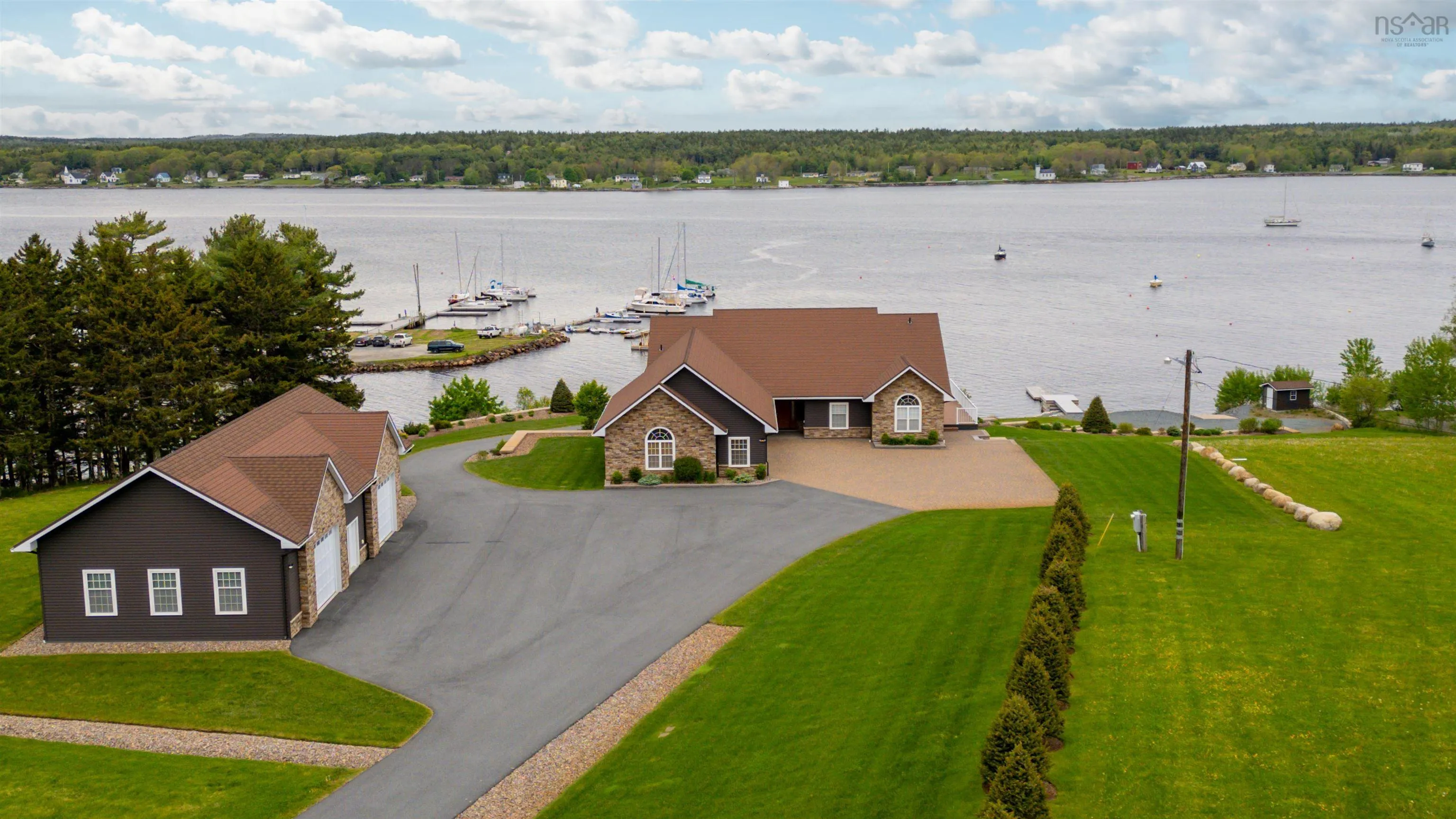 2539 Highway 331, West Lahave Ns B0r 1g0, 4 Bedrooms Bedrooms, ,5 BathroomsBathrooms,Residential,For Sale,Highway 331,202420916