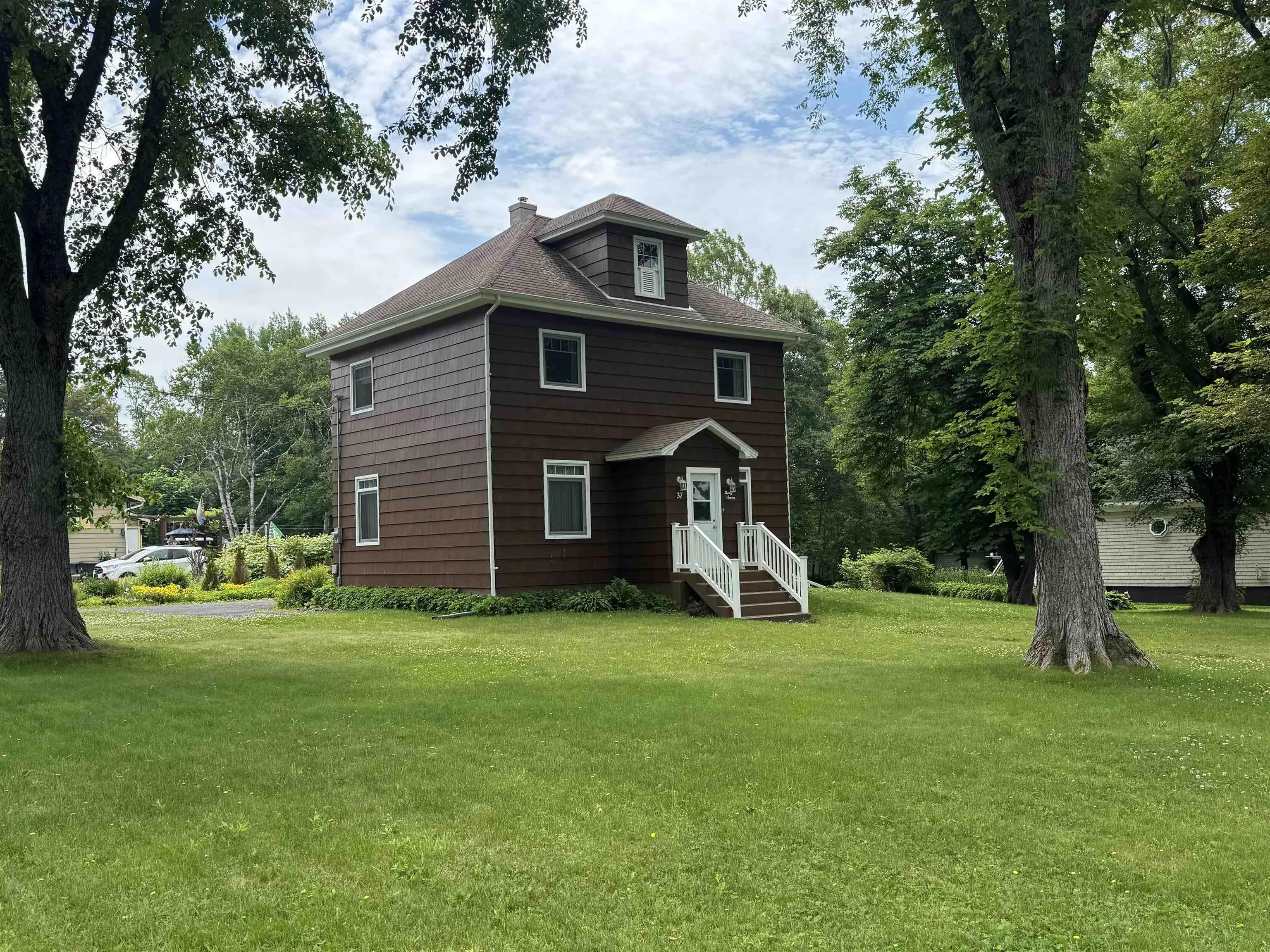 37 Beech Street, Sydney Mines, NS B1V 1J2, 4 Bedrooms Bedrooms, ,2 BathroomsBathrooms,Residential,For Sale,Beech,202517461