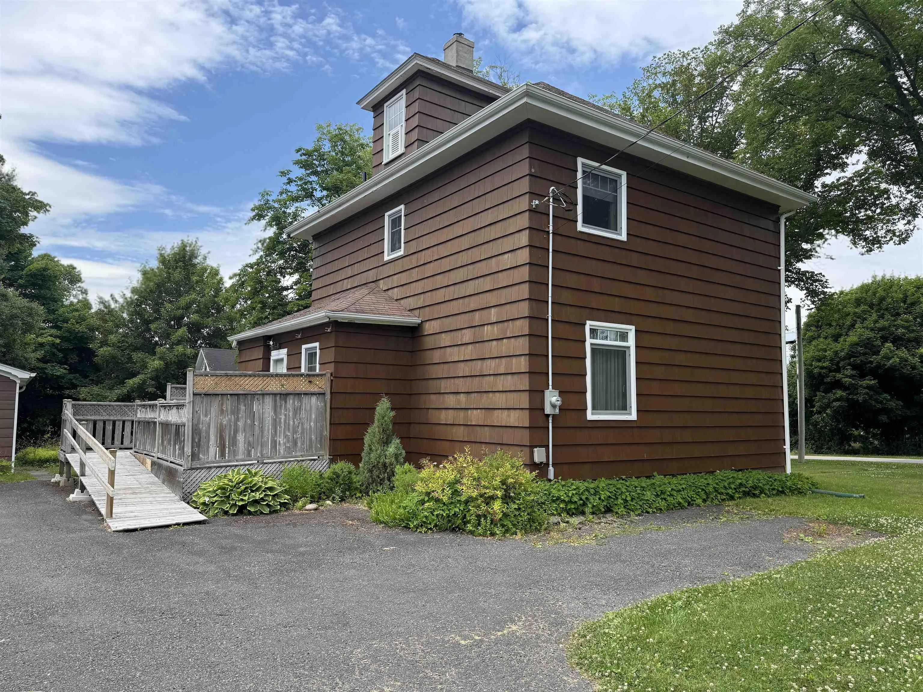 37 Beech Street, Sydney Mines, NS B1V 1J2, 4 Bedrooms Bedrooms, ,2 BathroomsBathrooms,Residential,For Sale,Beech,202517461
