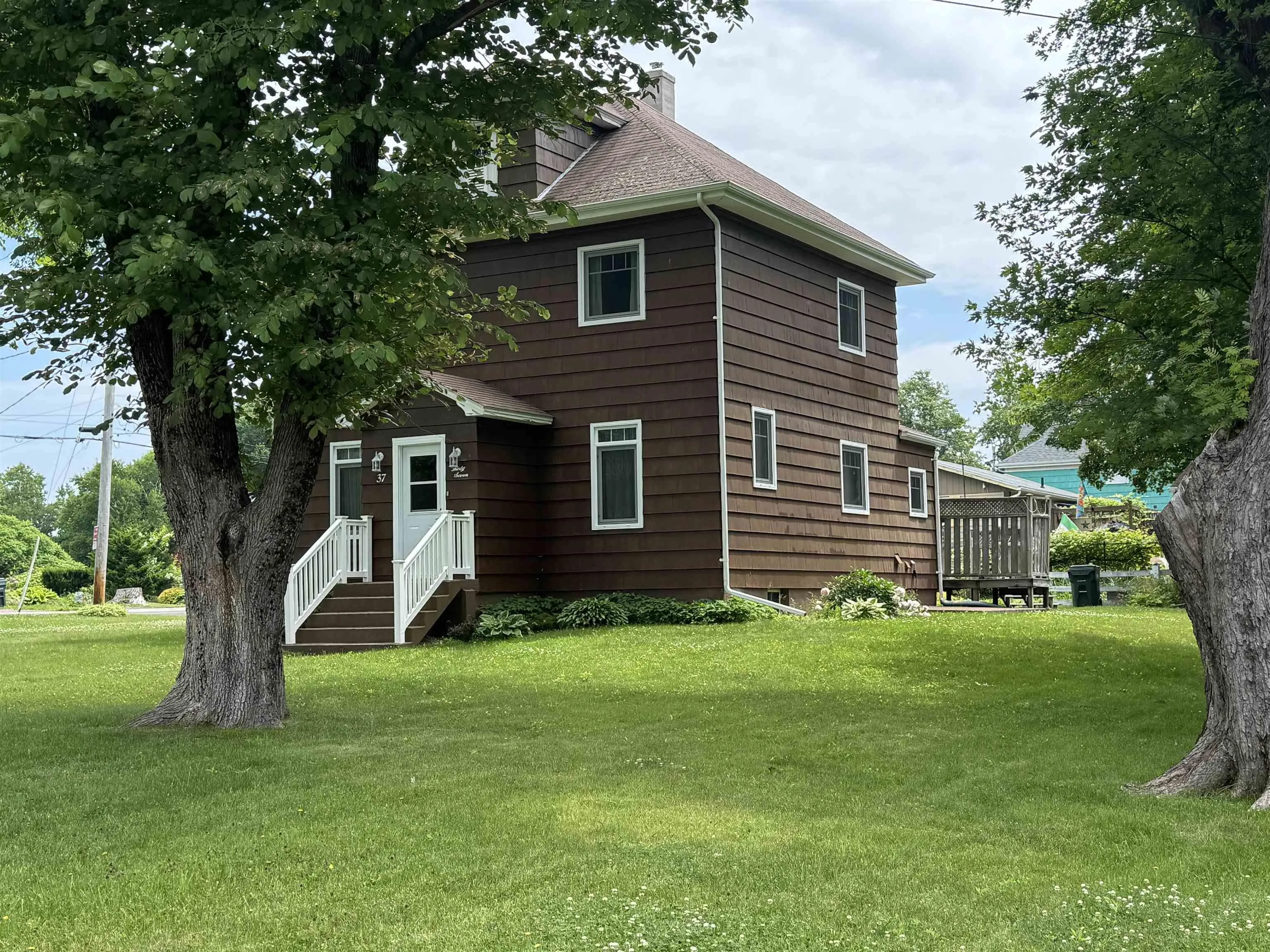 37 Beech Street, Sydney Mines, NS B1V 1J2, 4 Bedrooms Bedrooms, ,2 BathroomsBathrooms,Residential,For Sale,Beech,202517461