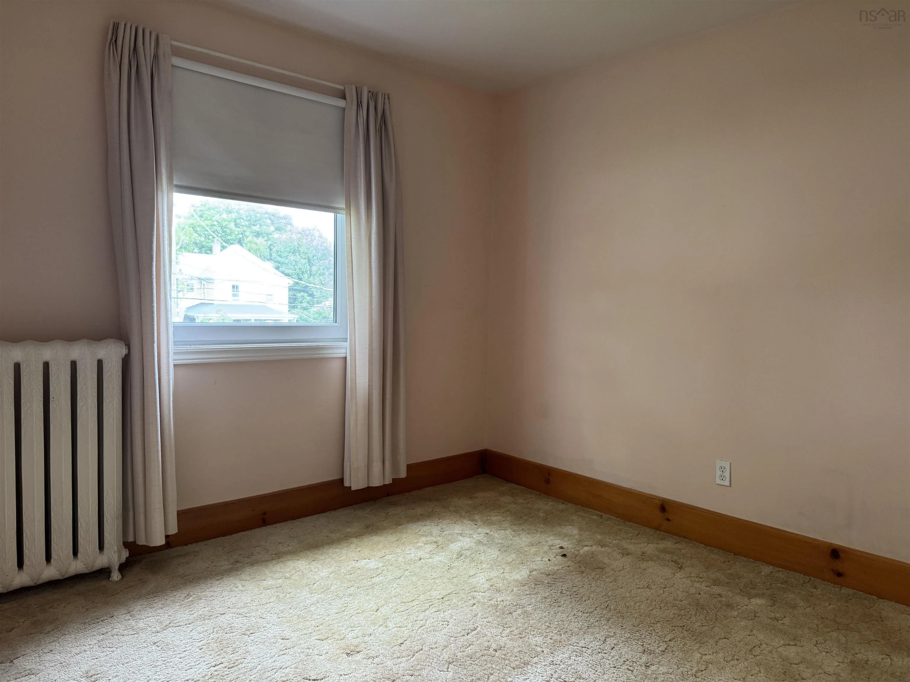 37 Beech Street, Sydney Mines, NS B1V 1J2, 4 Bedrooms Bedrooms, ,2 BathroomsBathrooms,Residential,For Sale,Beech,202517461