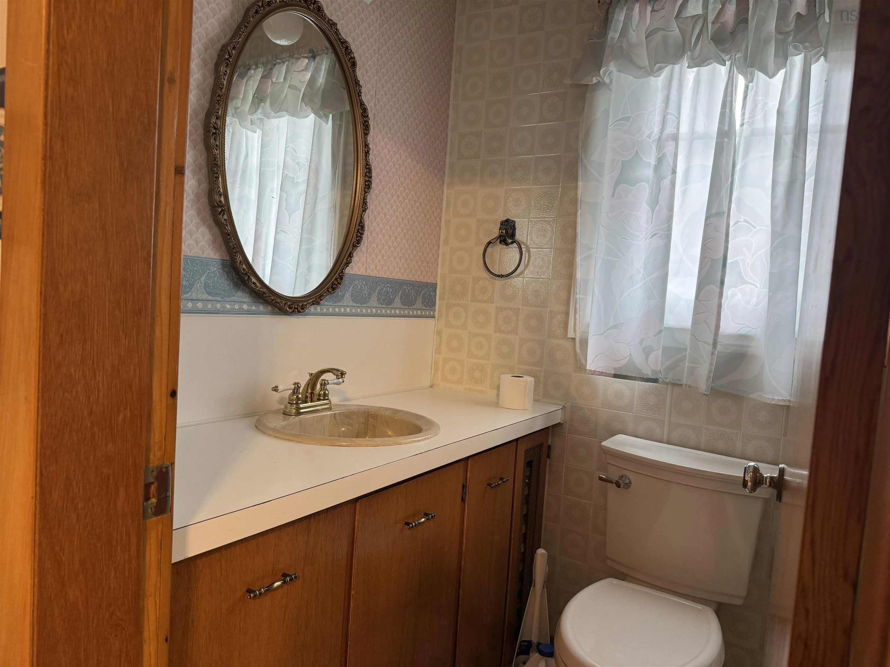 37 Beech Street, Sydney Mines, NS B1V 1J2, 4 Bedrooms Bedrooms, ,2 BathroomsBathrooms,Residential,For Sale,Beech,202517461
