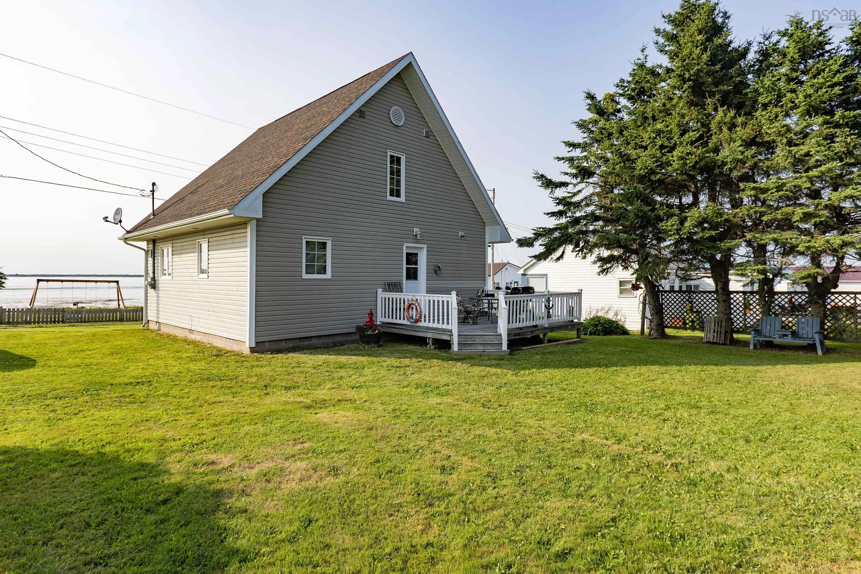 4 Sunset View Drive, Tidnish Bridge, NS B4H 3X9, 2 Bedrooms Bedrooms, ,1 BathroomBathrooms,Residential,For Sale,Sunset View,202519069