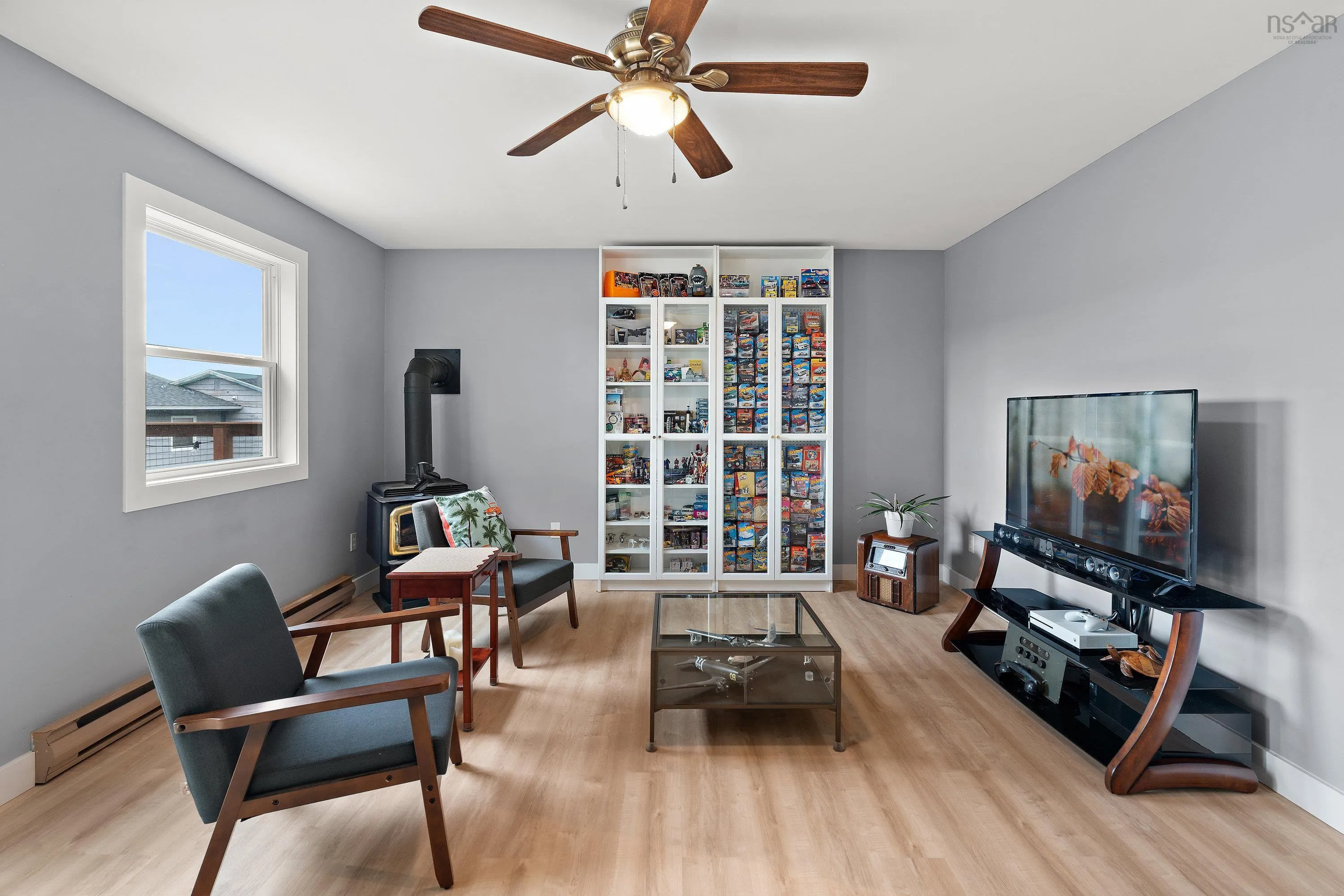 18 Bryden Avenue, Halifax, NS B3P 1H2, 3 Bedrooms Bedrooms, ,2 BathroomsBathrooms,Residential,For Sale,Bryden,202524112