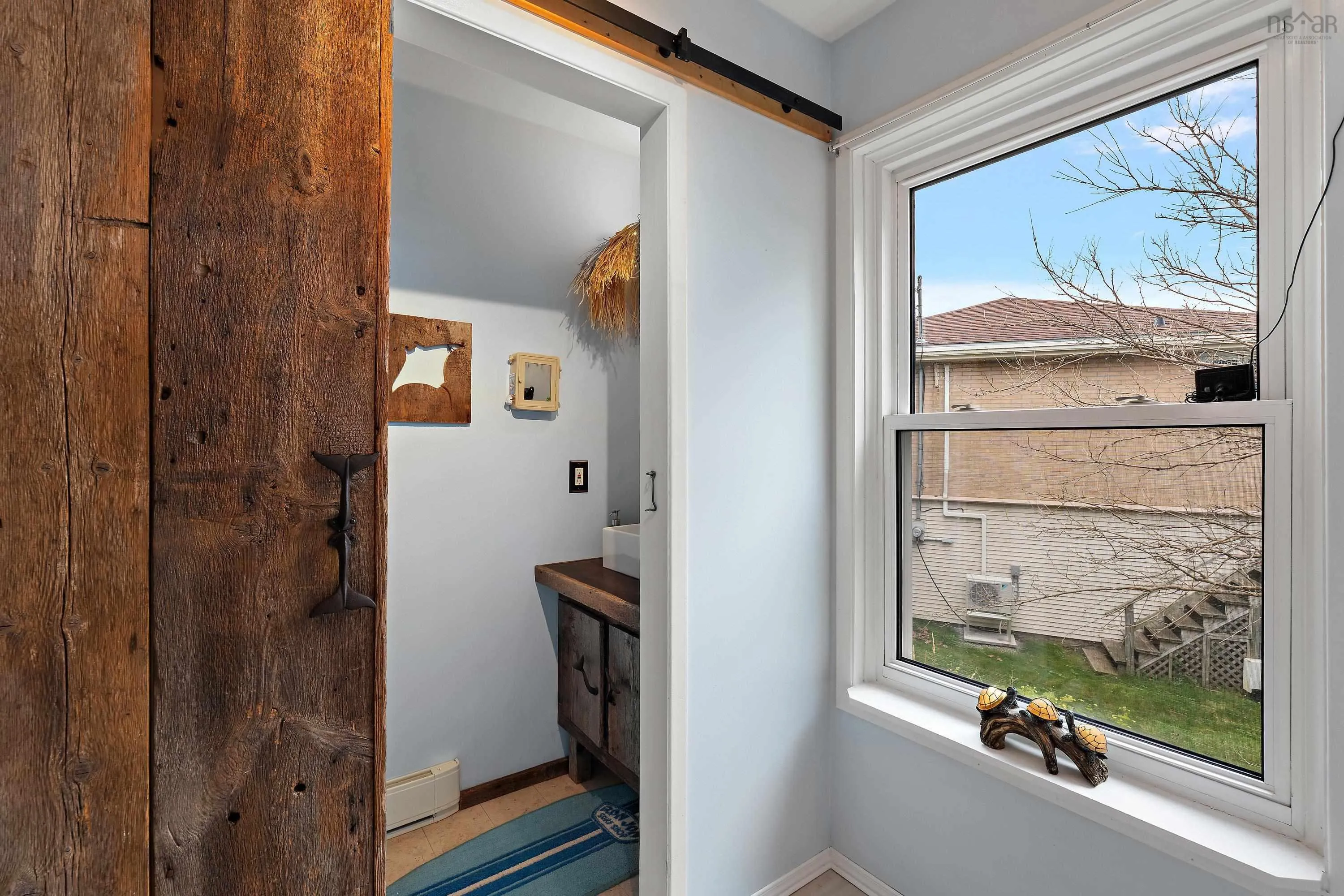 18 Bryden Avenue, Halifax, NS B3P 1H2, 3 Bedrooms Bedrooms, ,2 BathroomsBathrooms,Residential,For Sale,Bryden,202524112