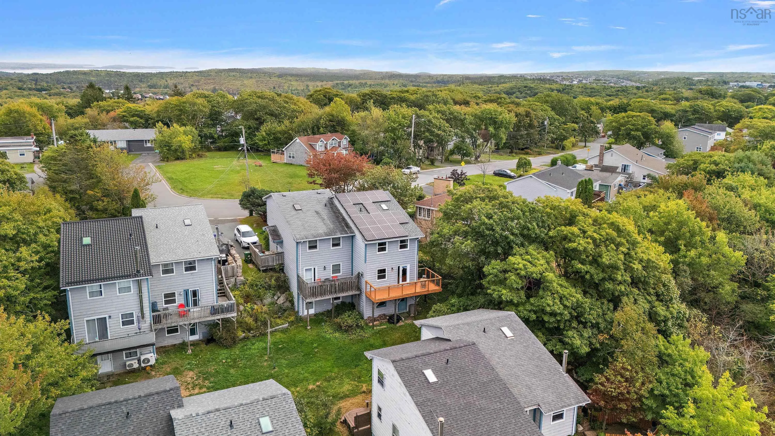18 Bryden Avenue, Halifax, NS B3P 1H2, 3 Bedrooms Bedrooms, ,2 BathroomsBathrooms,Residential,For Sale,Bryden,202524112