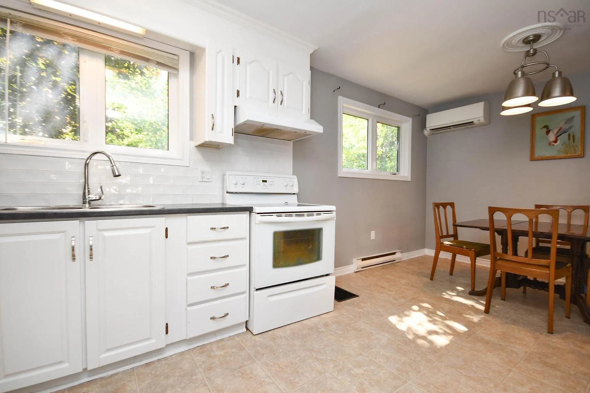 20 Londra Court, Dartmouth, NS B2W 5A5, 3 Bedrooms Bedrooms, ,3 BathroomsBathrooms,Residential,For Sale,Londra,202520887