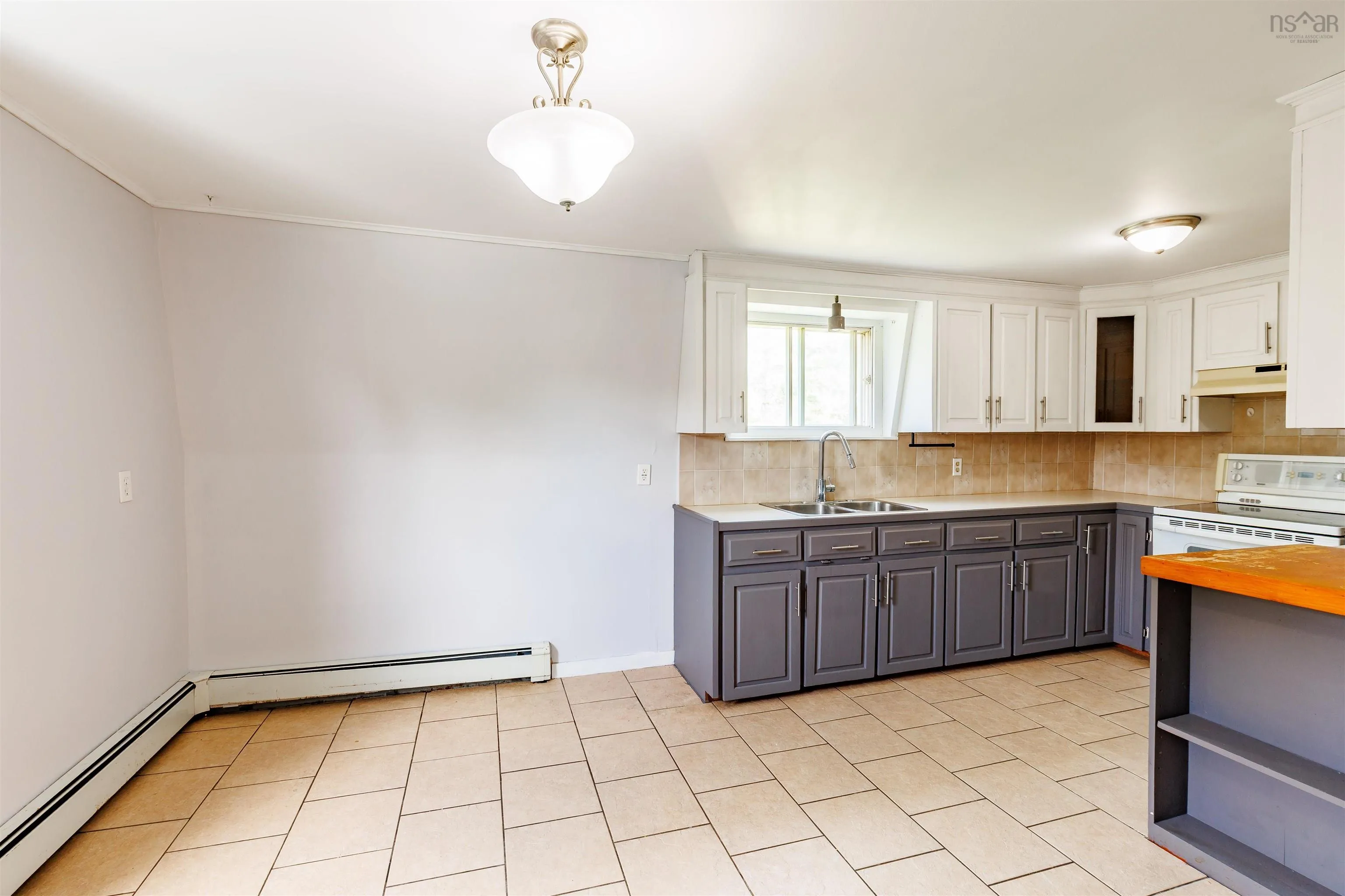 2113 Highway 334 Highway, Upper Wedgeport, NS B0W 1B0, 5 Bedrooms Bedrooms, ,2 BathroomsBathrooms,Residential,For Sale,Highway 334,202519683
